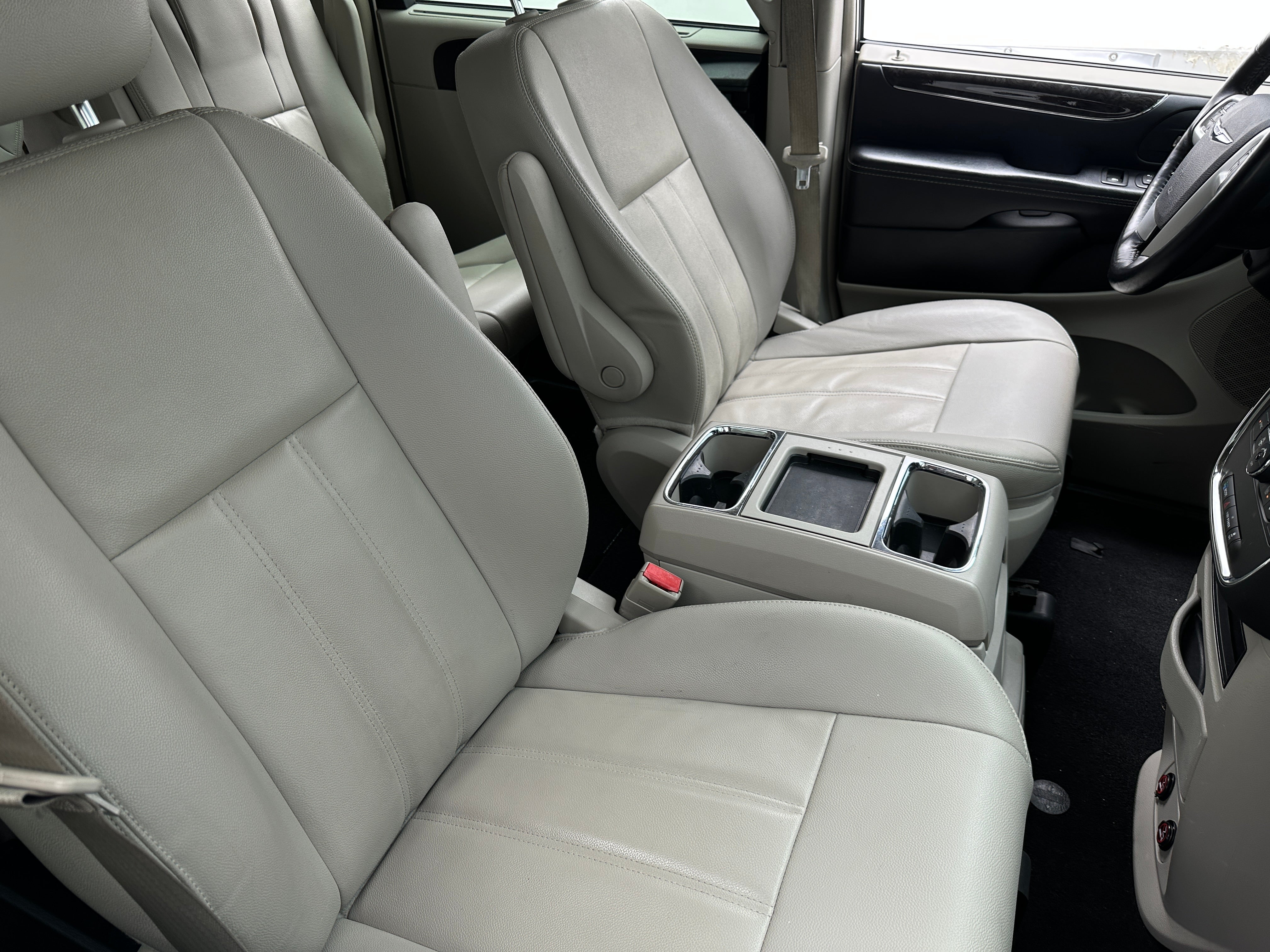 2016 Chrysler Town & Country