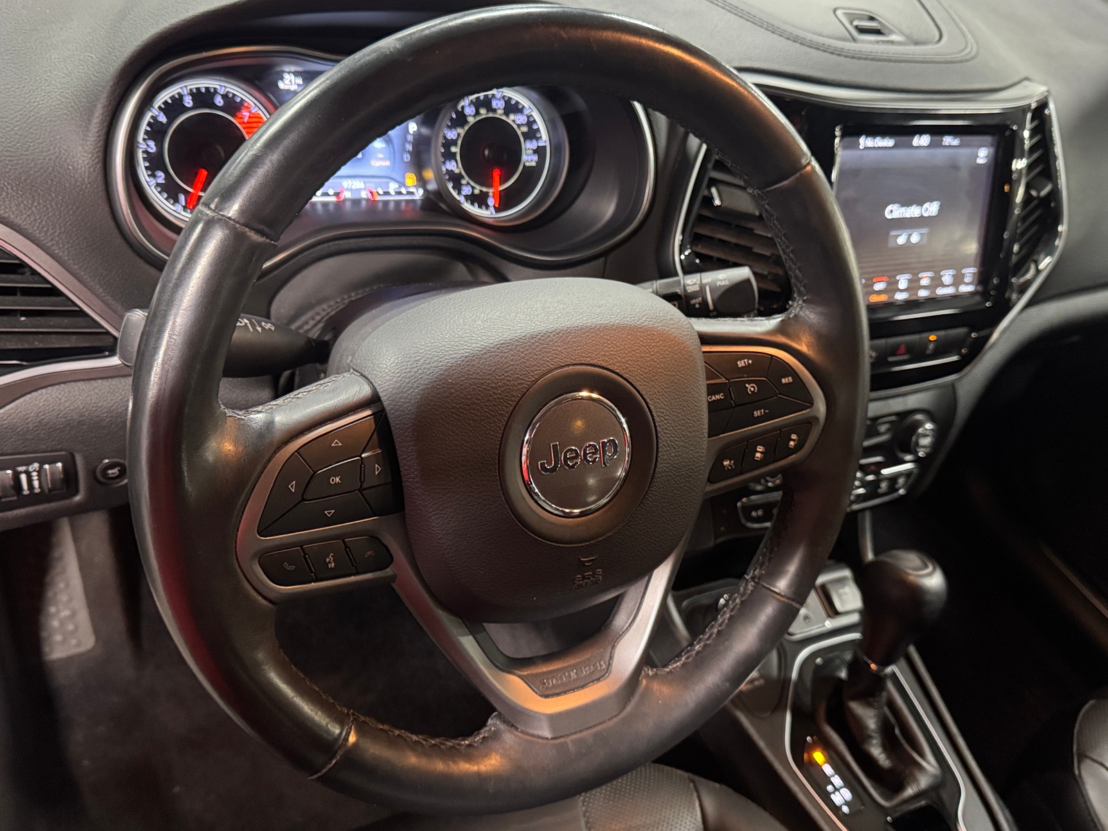 Thumbnail: 2019 Jeep Cherokee - 4