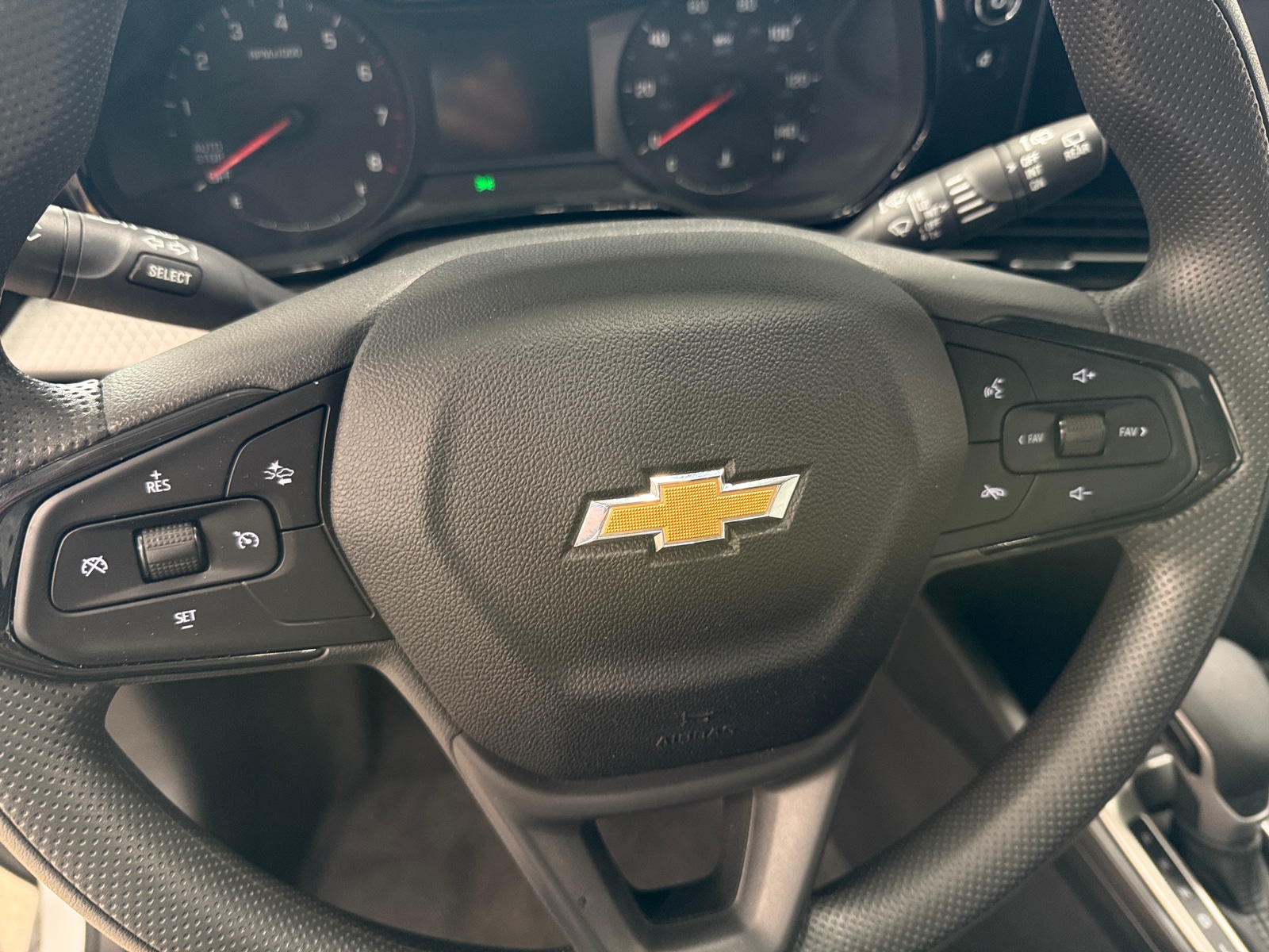 Thumbnail: 2025 Chevrolet Trax - 5