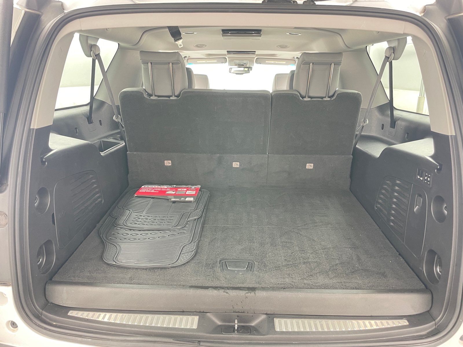 Thumbnail: 2019 Chevrolet Suburban - 6
