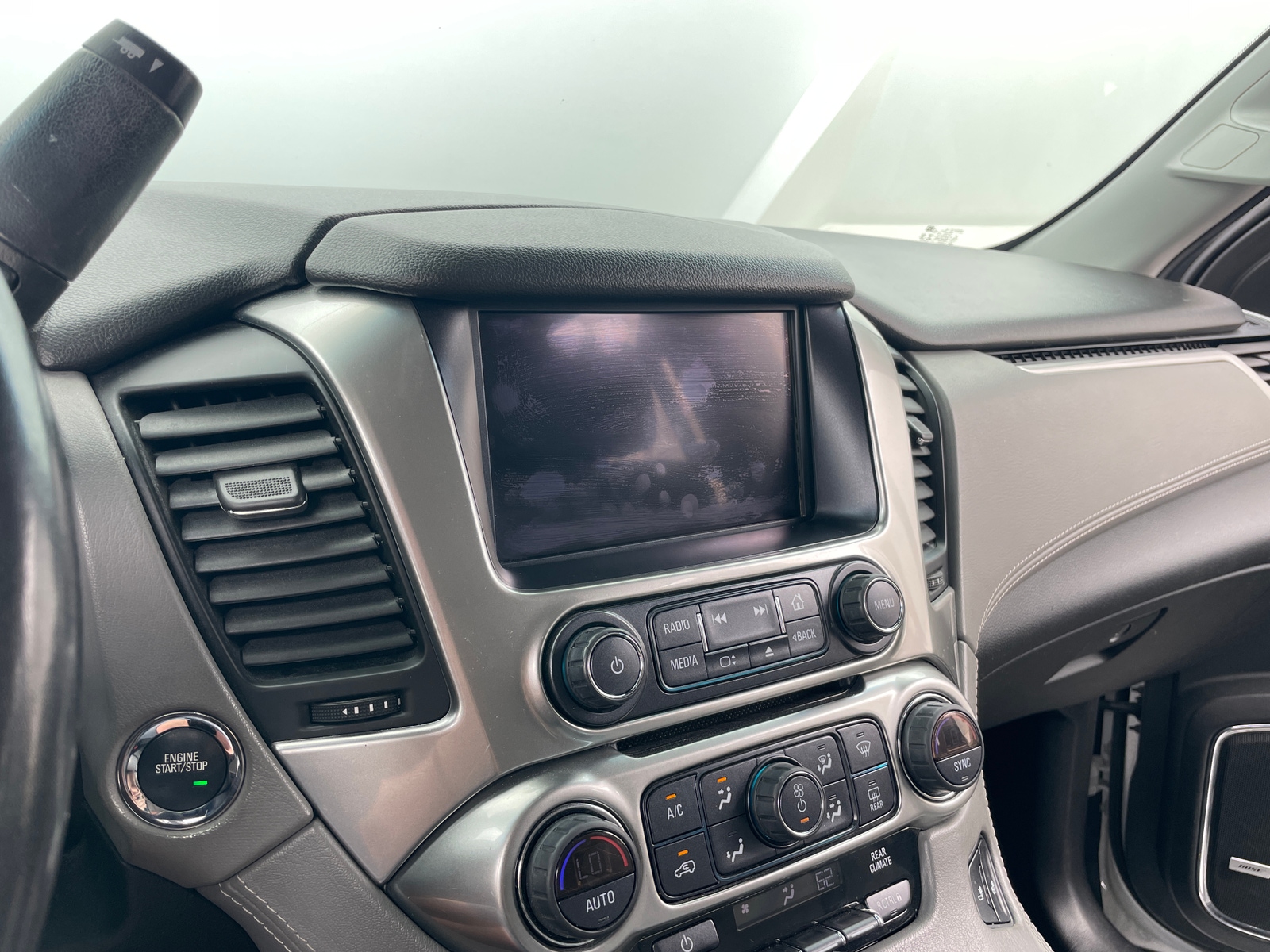 Thumbnail: 2019 Chevrolet Suburban - 3