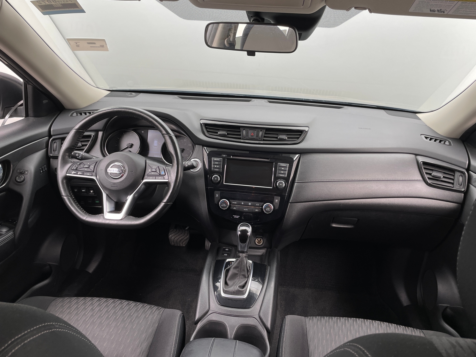 Thumbnail: 2019 Nissan Rogue - 3