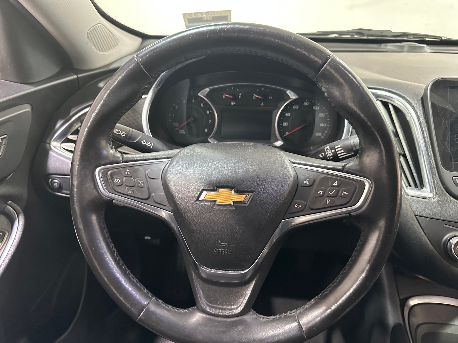 Thumbnail: 2018 Chevrolet Malibu - 5