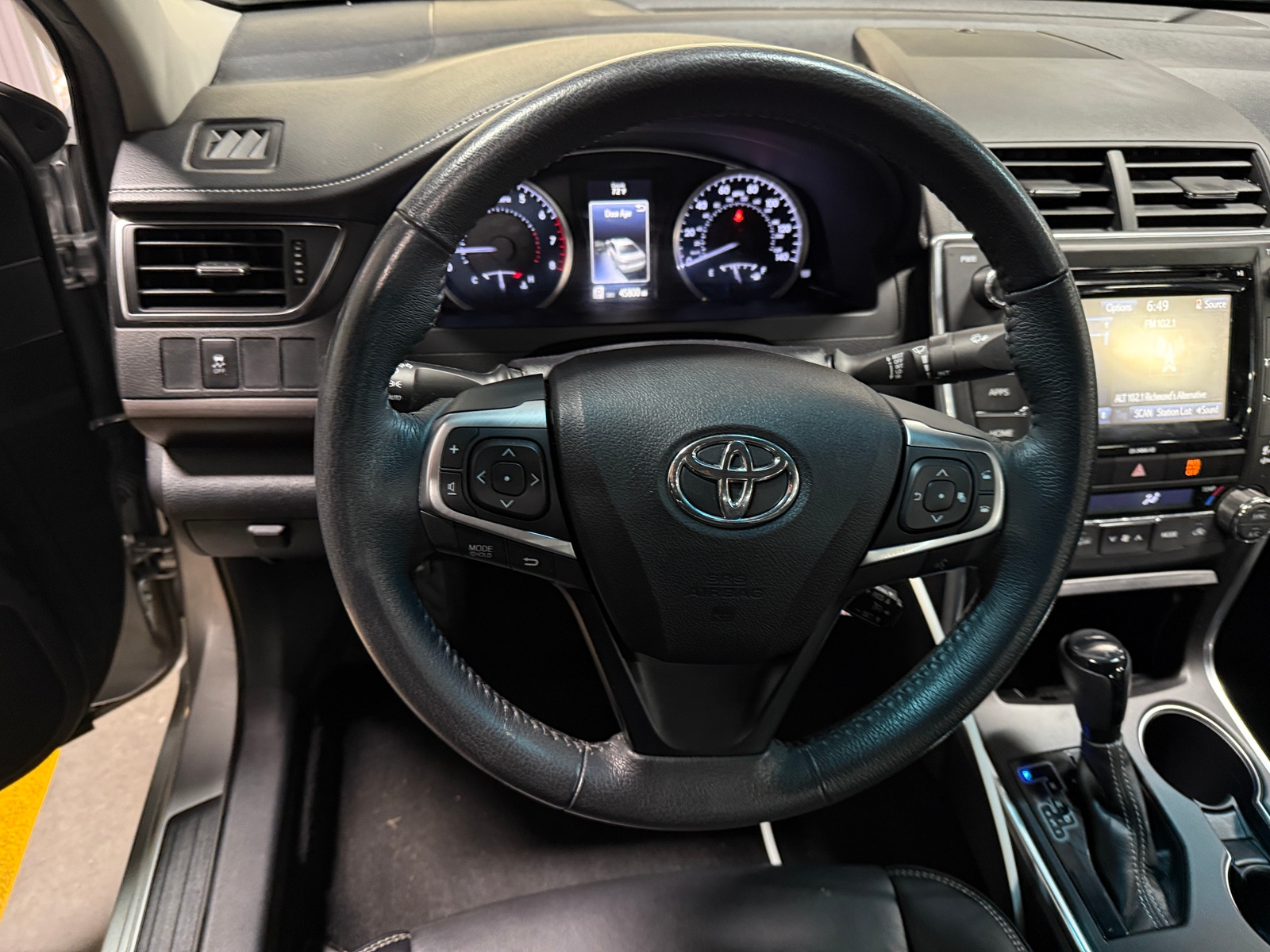 Thumbnail: 2017 Toyota Camry - 4