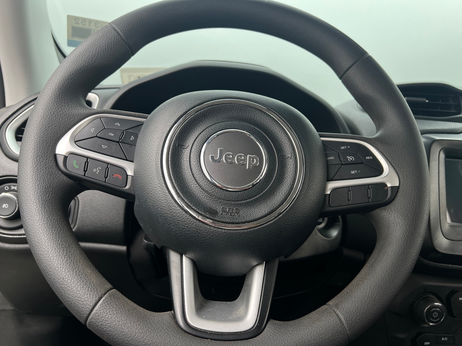 Thumbnail: 2021 Jeep Renegade - 5