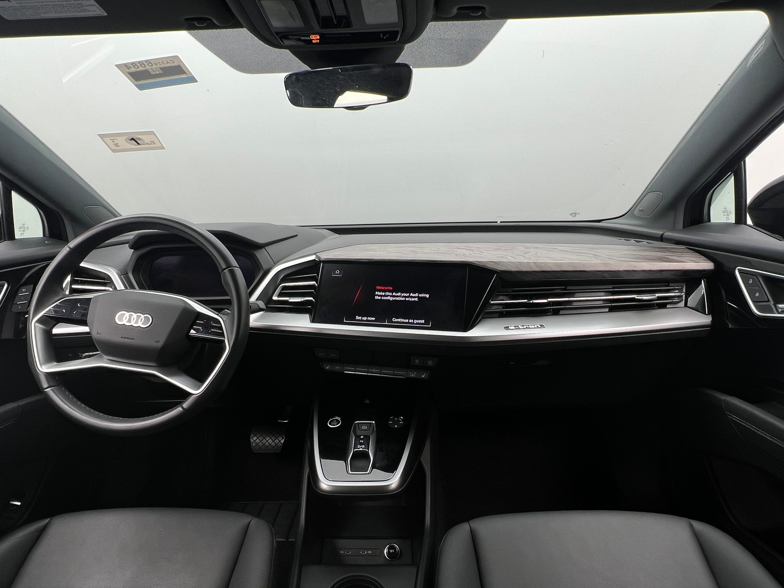 Thumbnail: 2023 Audi Q4 e-tron - 2
