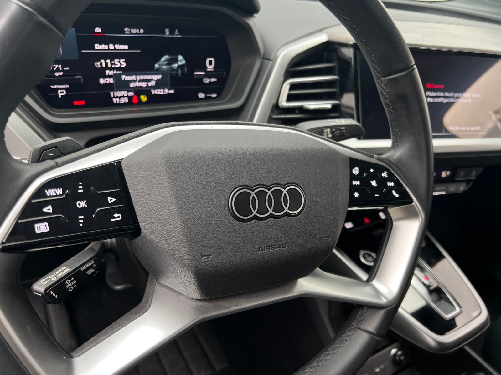Thumbnail: 2023 Audi Q4 e-tron - 4