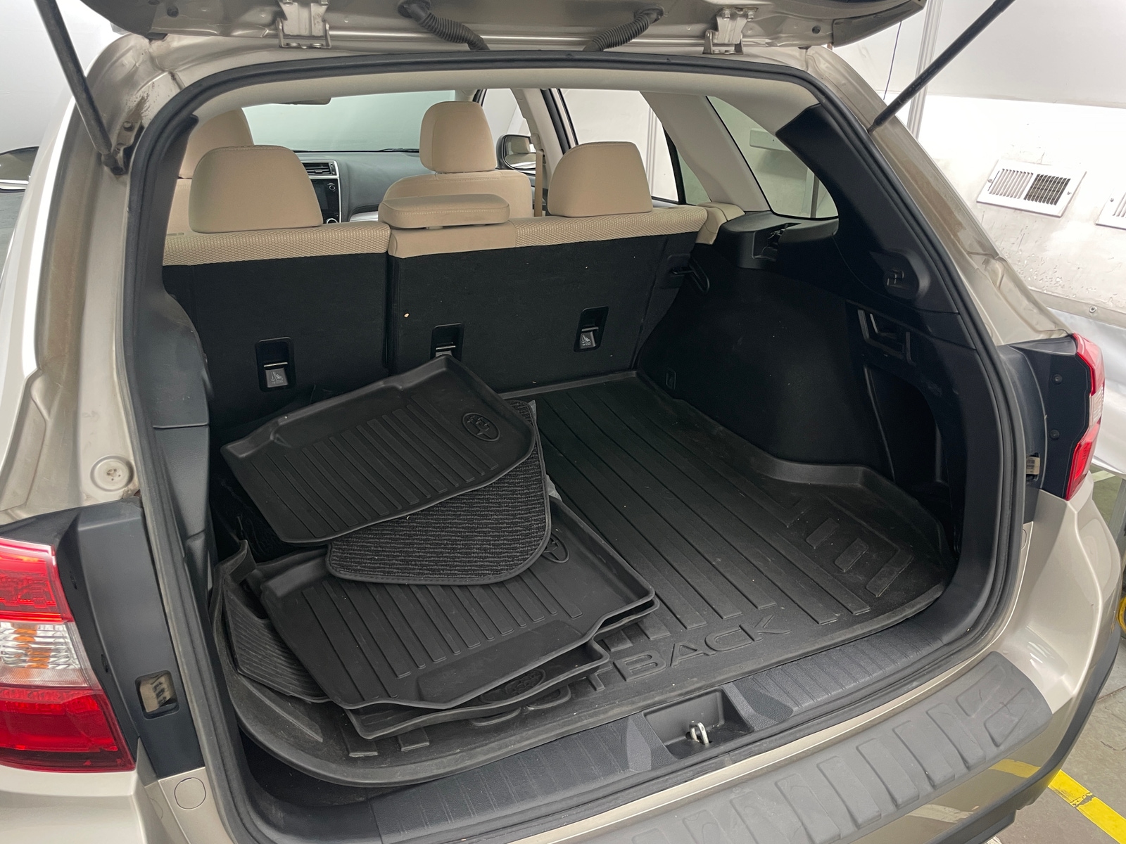 Thumbnail: 2018 Subaru Outback - 7