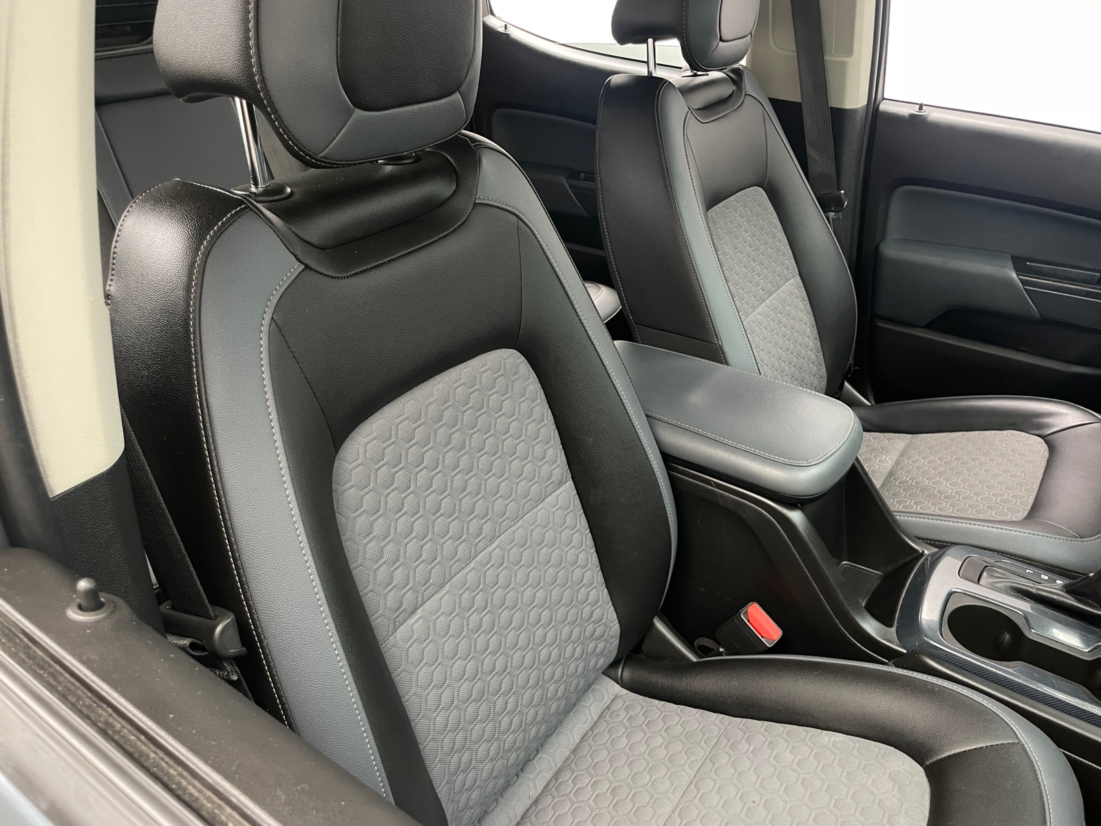 Thumbnail: 2017 Chevrolet Colorado - 2