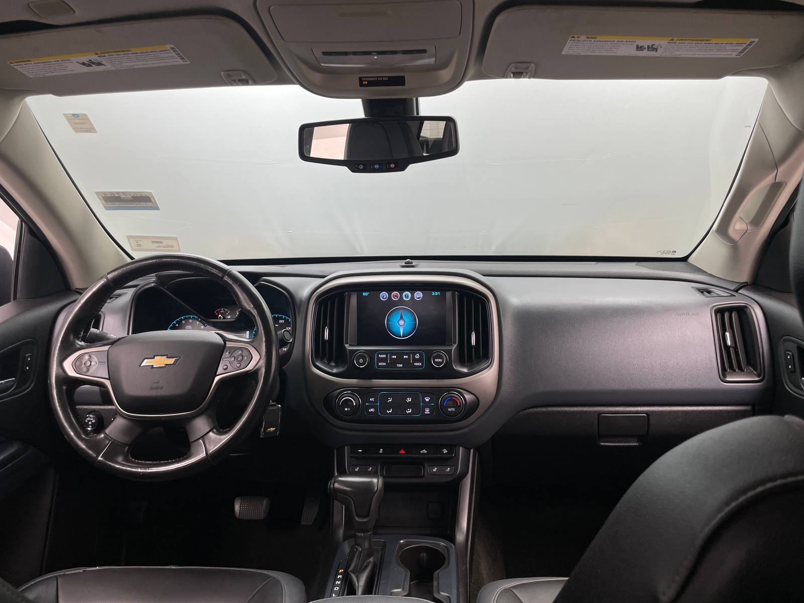 Thumbnail: 2017 Chevrolet Colorado - 3