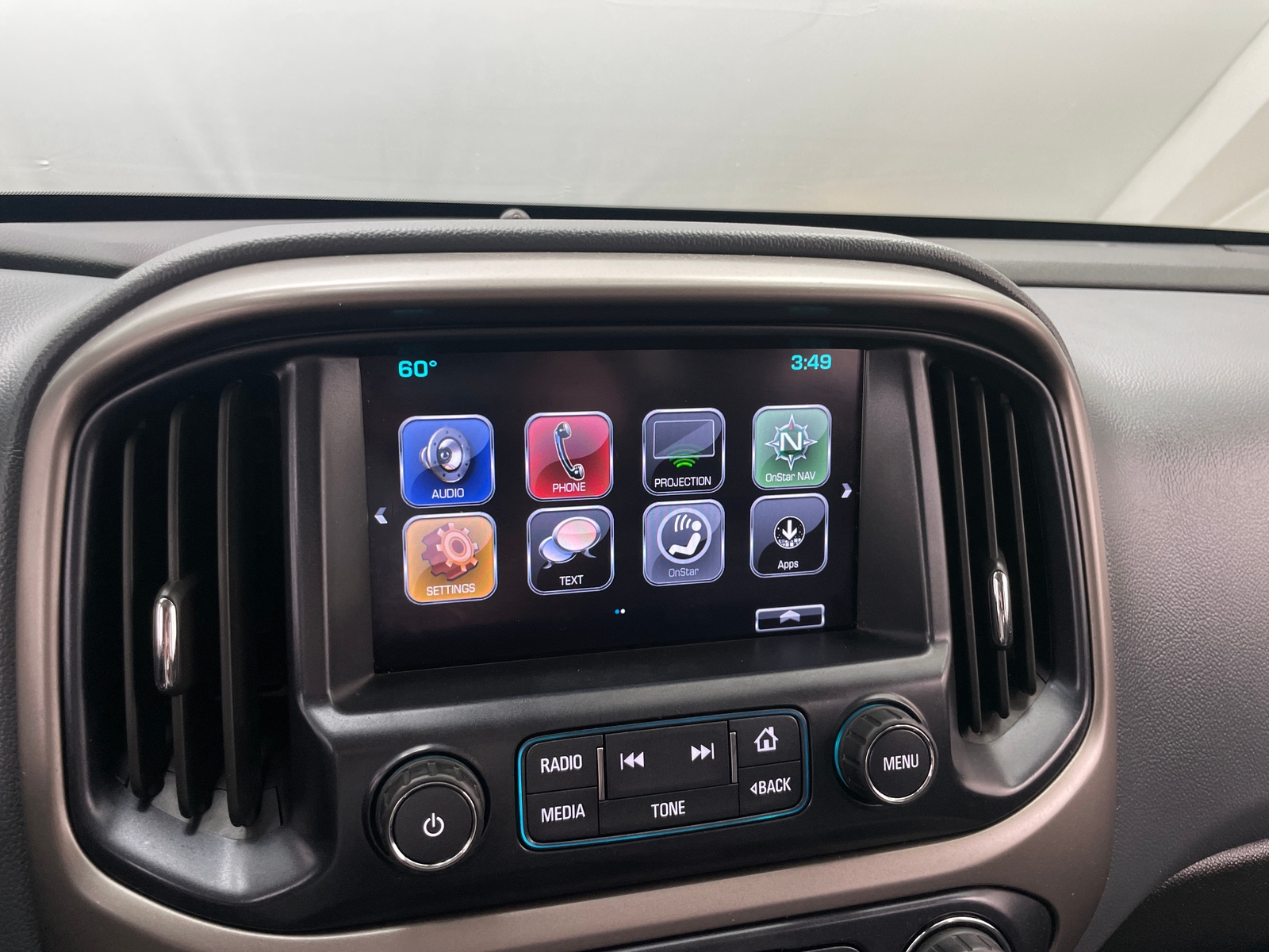 Thumbnail: 2017 Chevrolet Colorado - 4