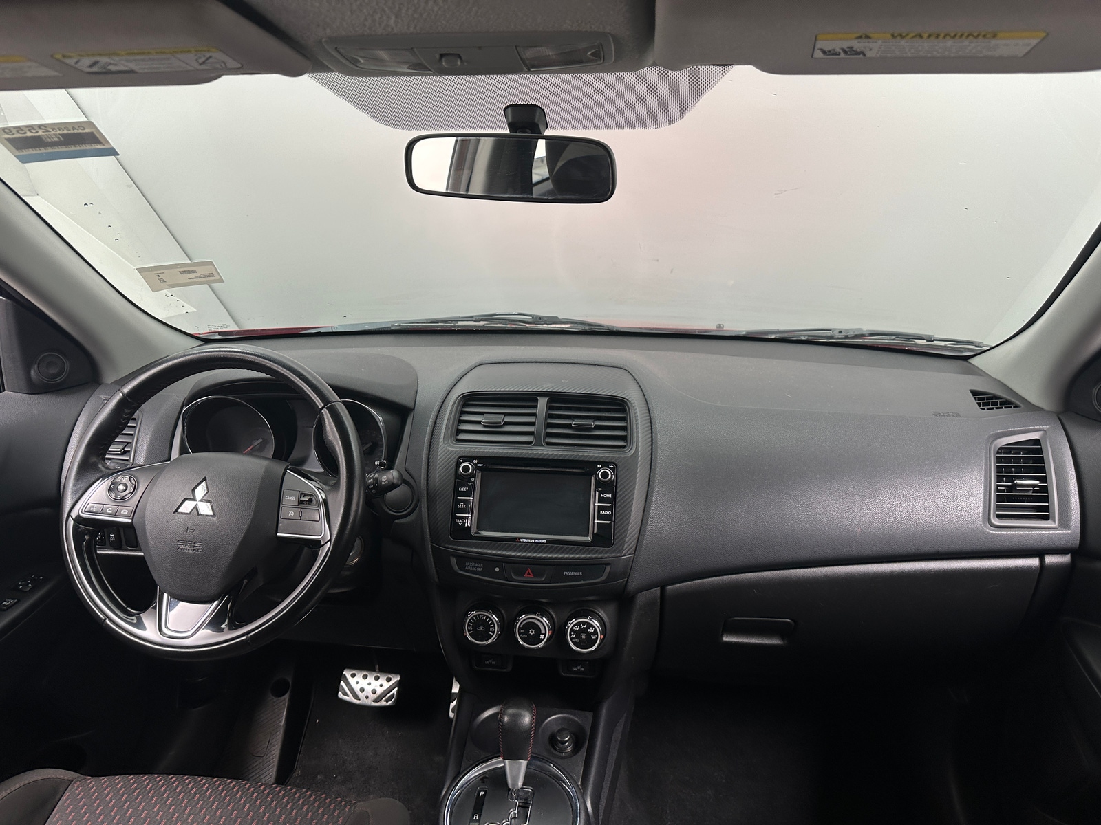 Thumbnail: 2017 Mitsubishi Outlander Sport - 3