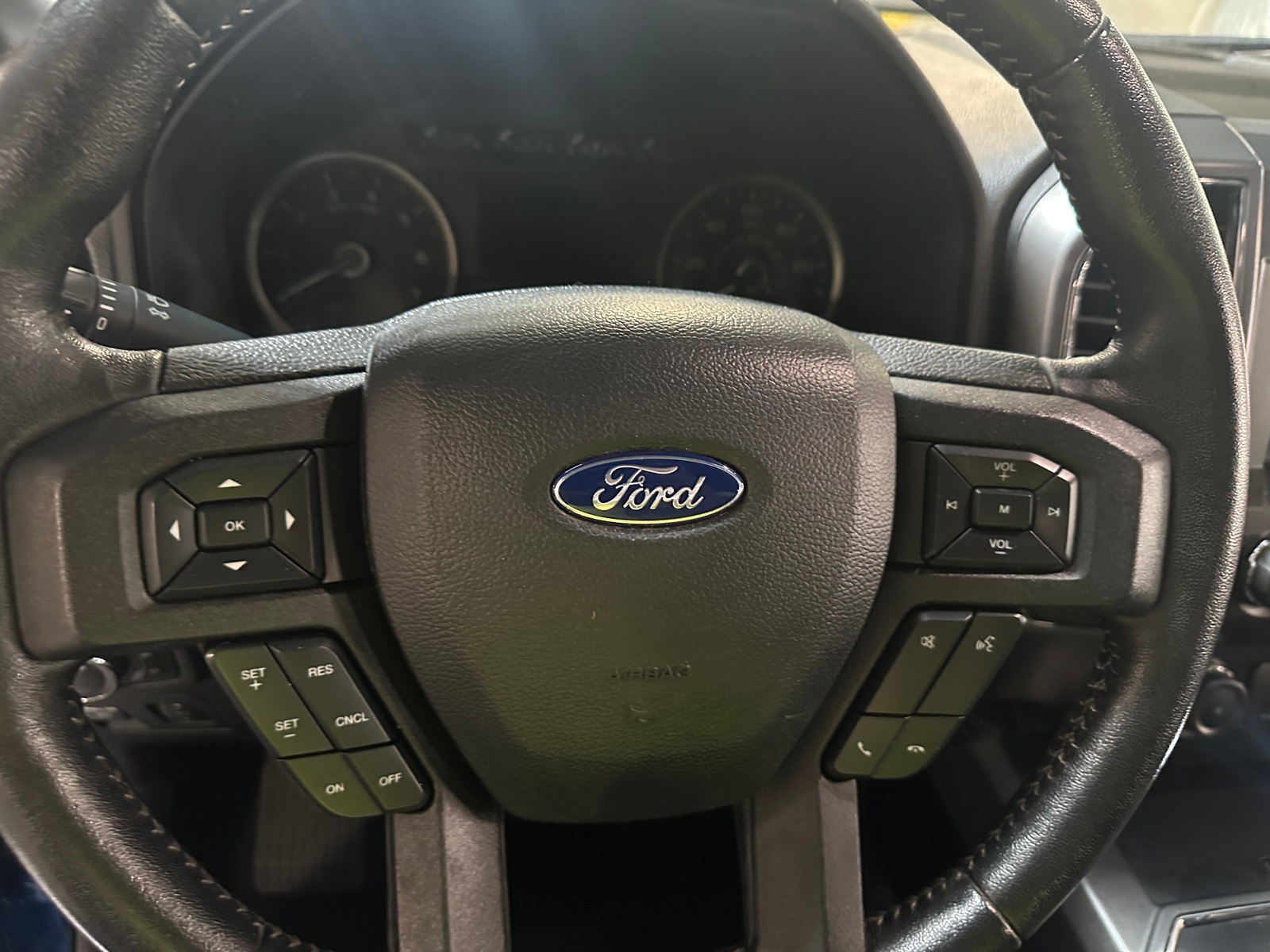Thumbnail: 2019 Ford Econoline - 5