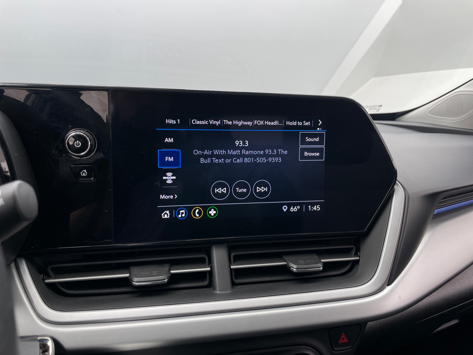 Thumbnail: 2025 Chevrolet Trax - 4