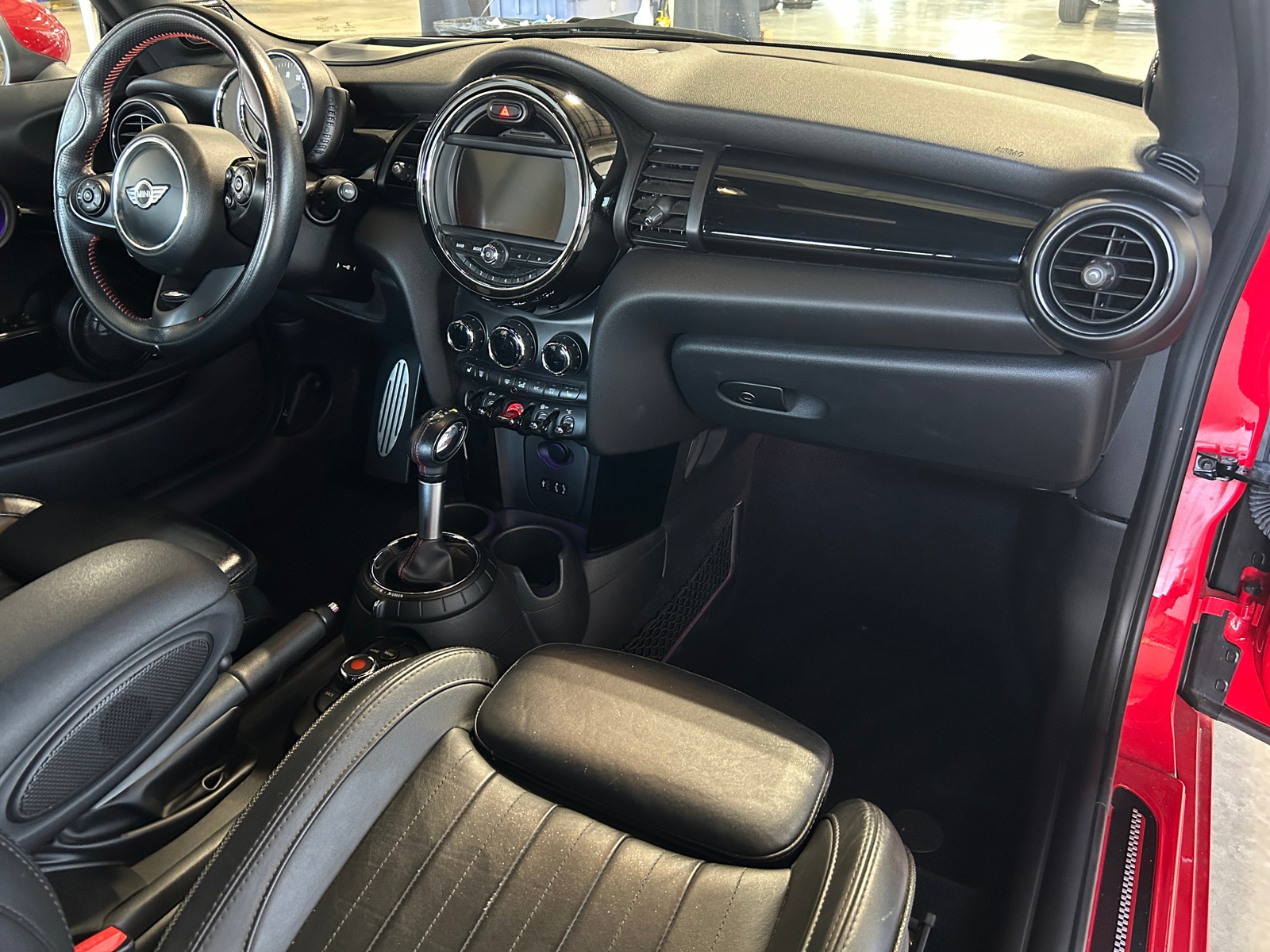 Thumbnail: 2016 MINI Cooper Convertible - 2