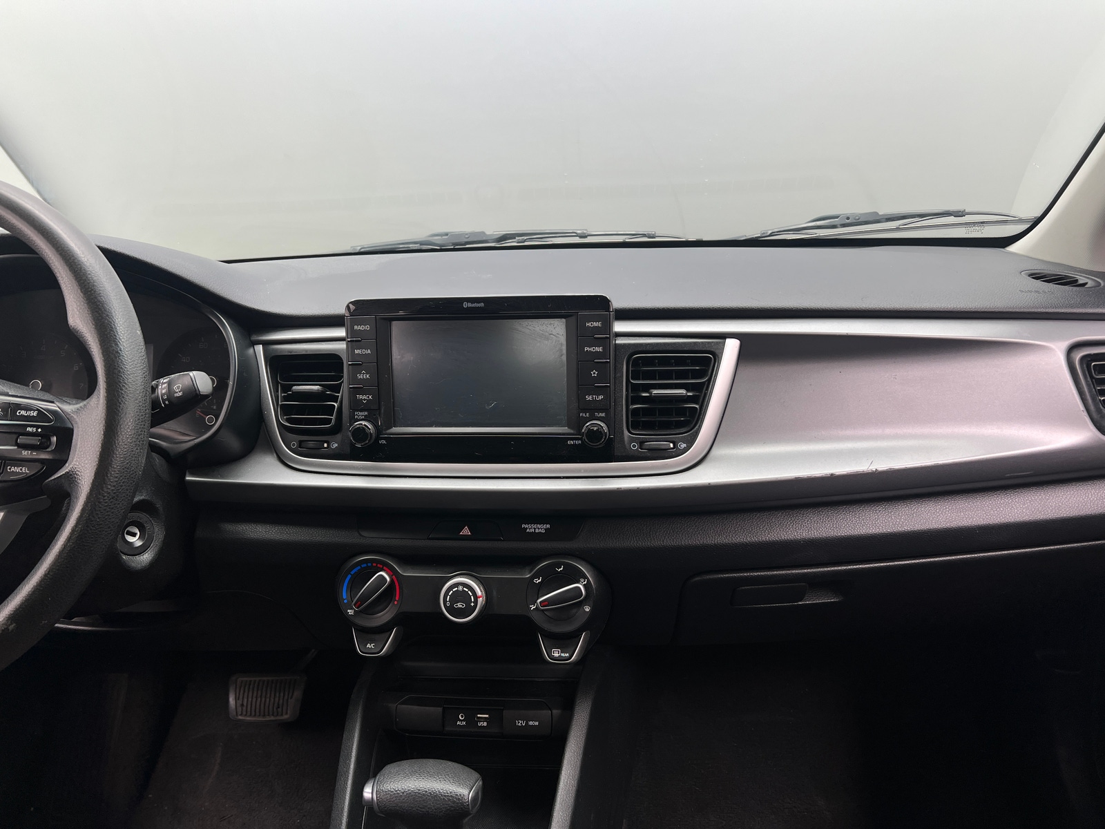 Thumbnail: 2019 Kia Rio - 3