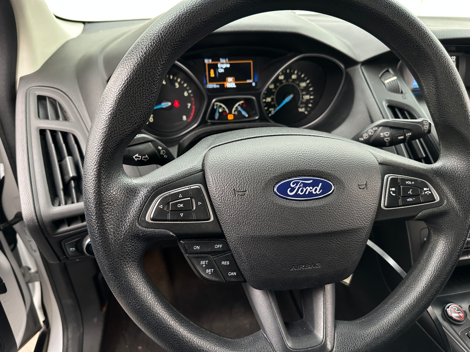 Thumbnail: 2016 Ford Focus - 5