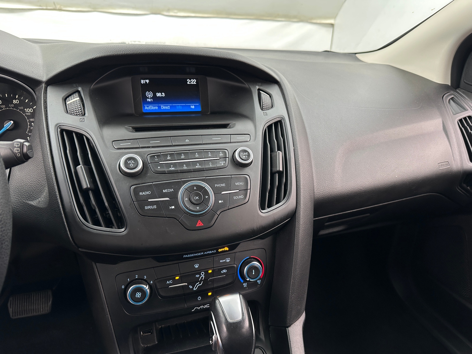 Thumbnail: 2016 Ford Focus - 4