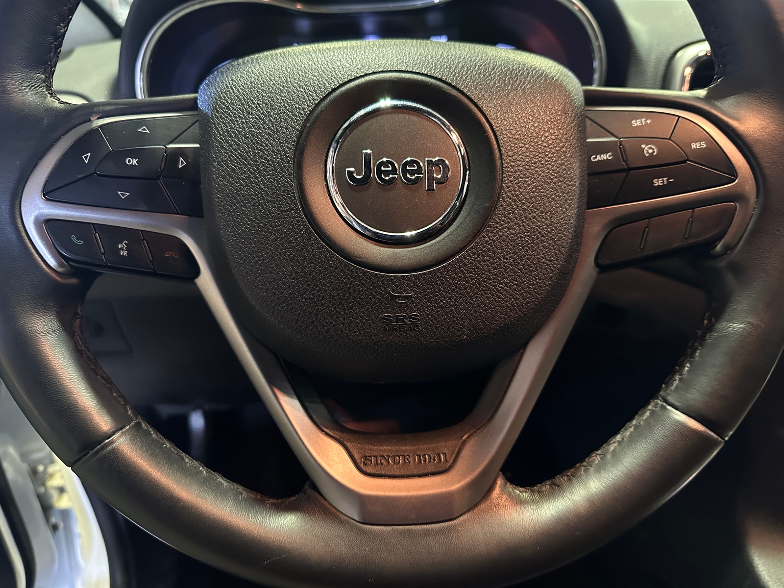 Thumbnail: 2018 Jeep Grand Cherokee - 5