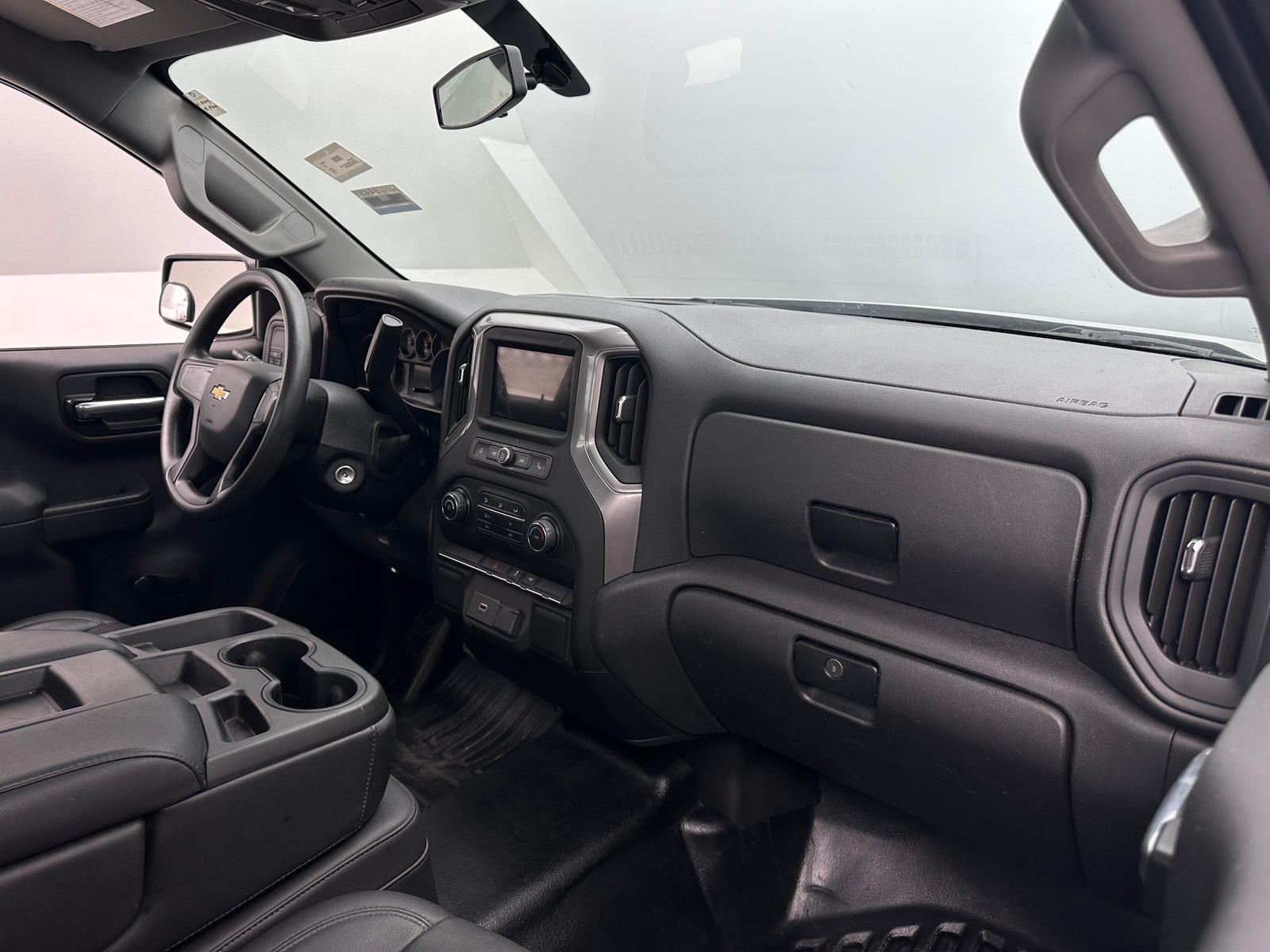 Thumbnail: 2019 Chevrolet Silverado 1500 - 3
