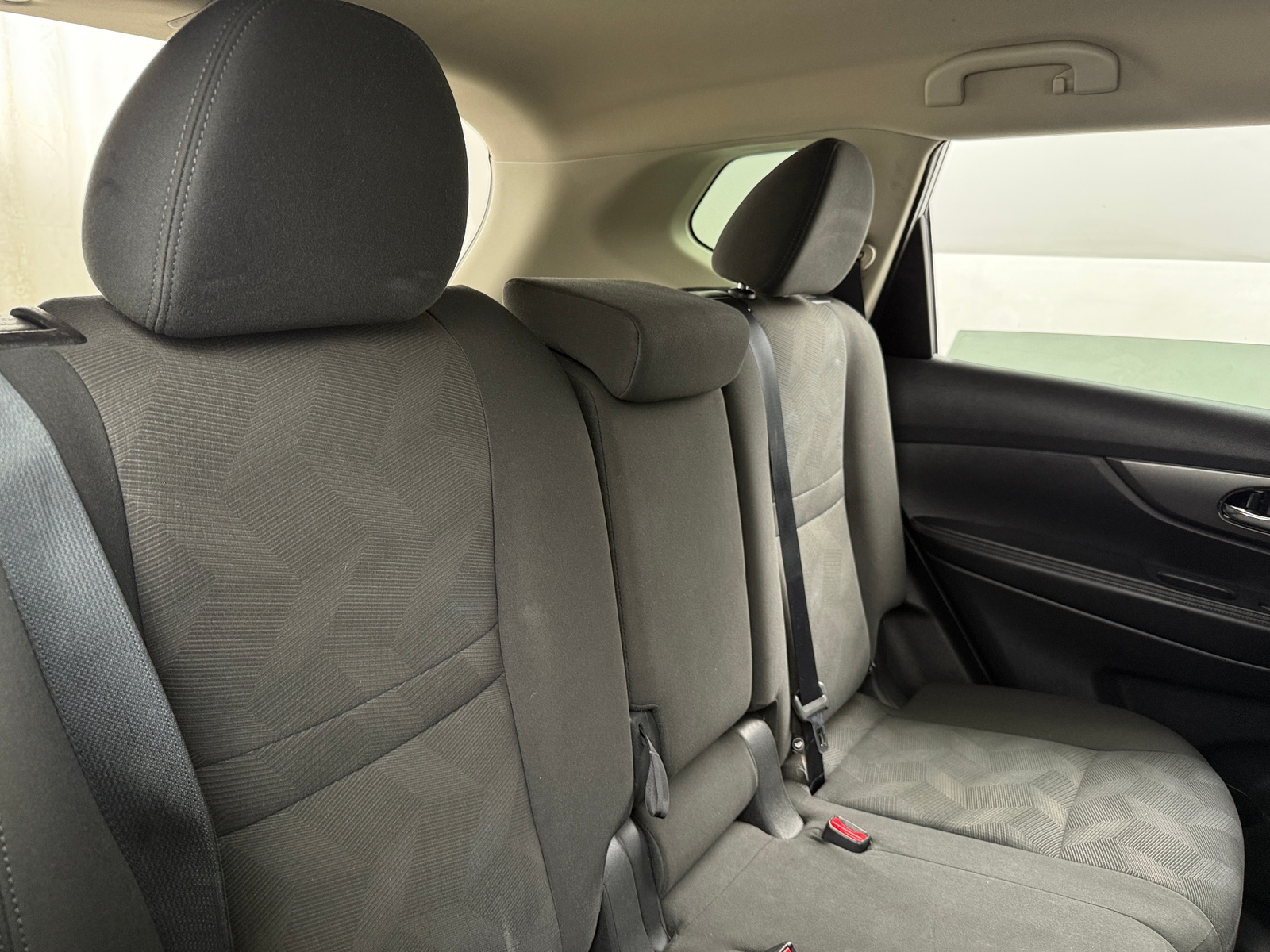 Thumbnail: 2016 Nissan Rogue - 6