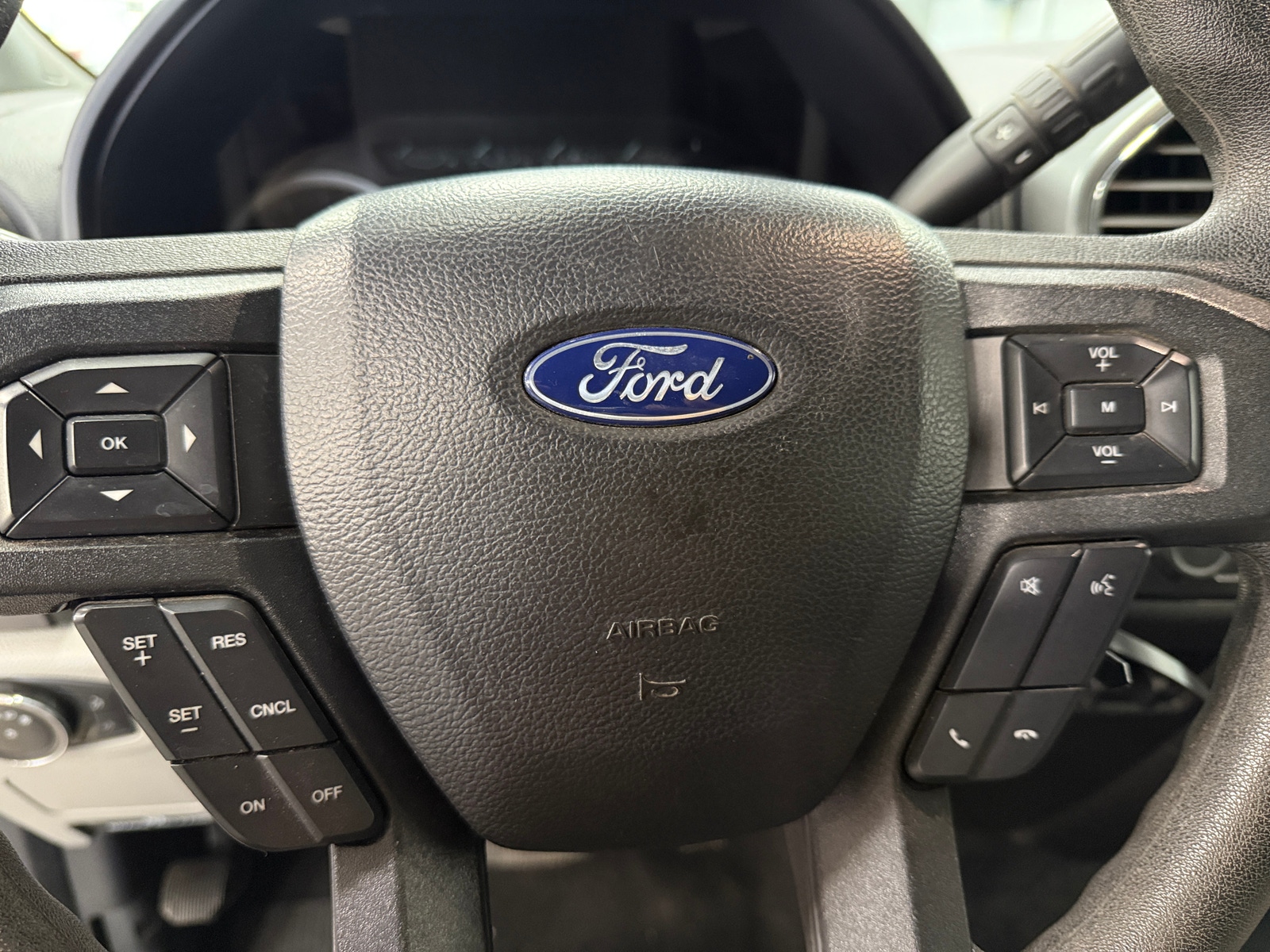 Thumbnail: 2020 Ford Econoline - 5