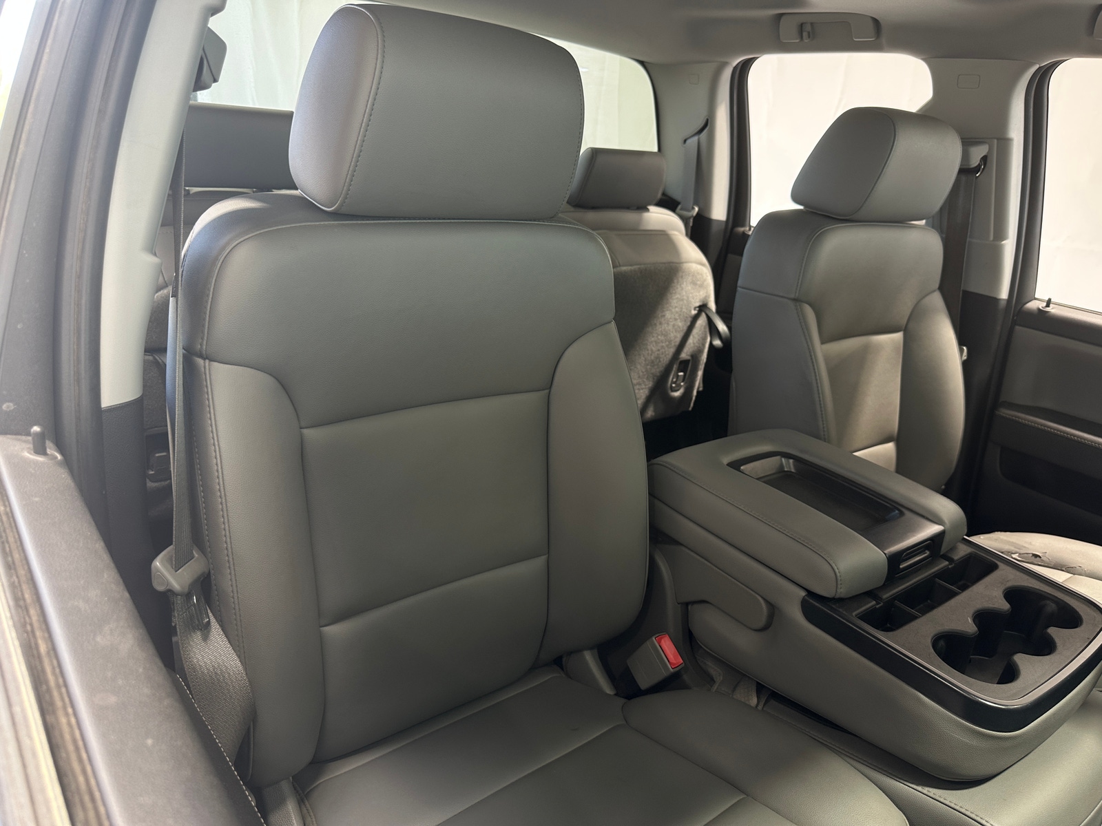 Thumbnail: 2015 Chevrolet Silverado 1500 - 2