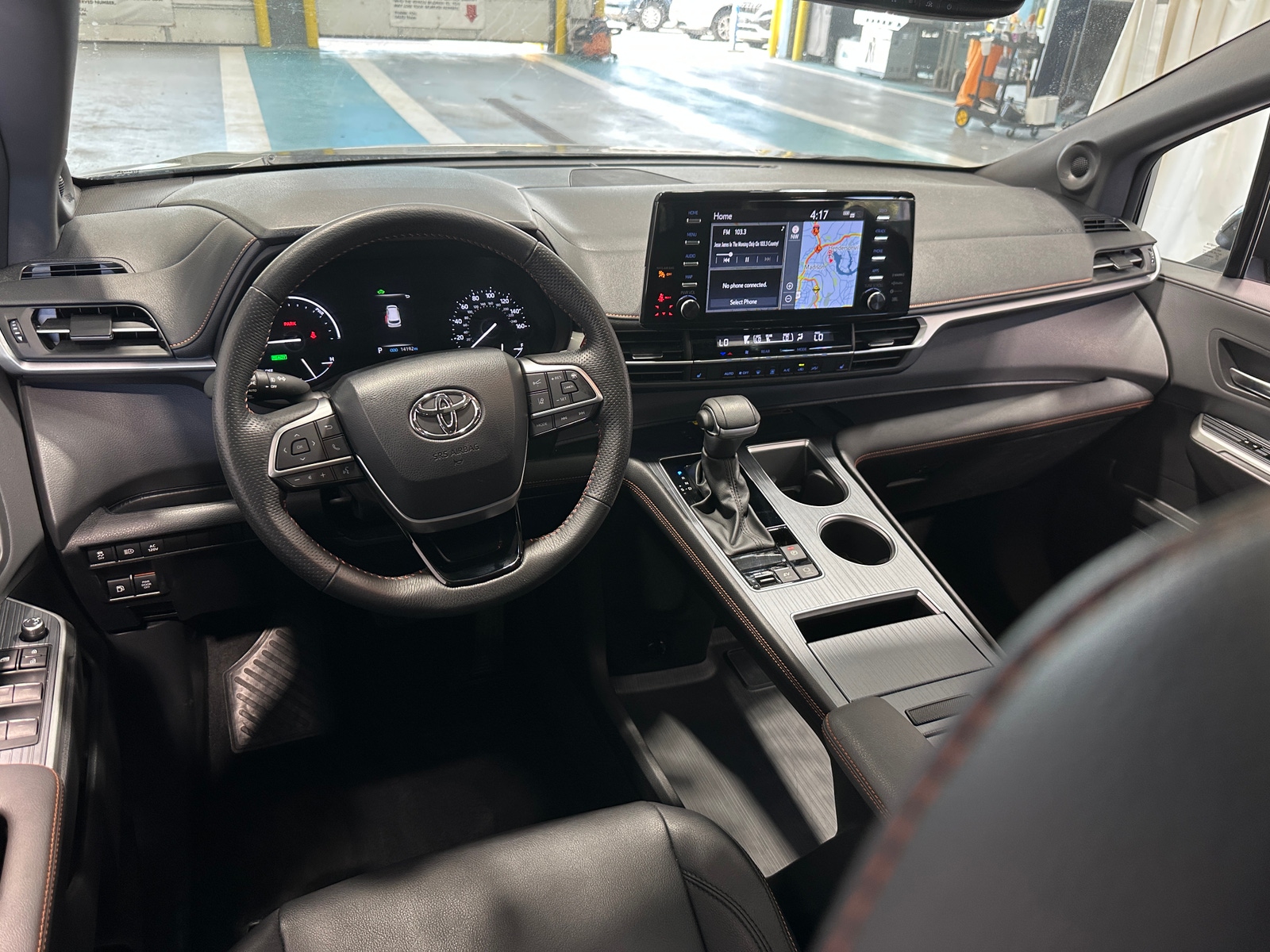 Thumbnail: 2023 Toyota Sienna - 2