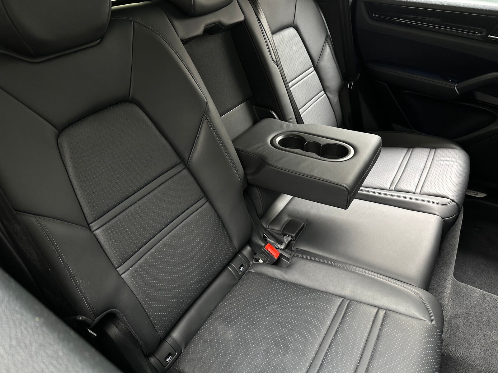 Thumbnail: 2019 Porsche Cayenne - 5
