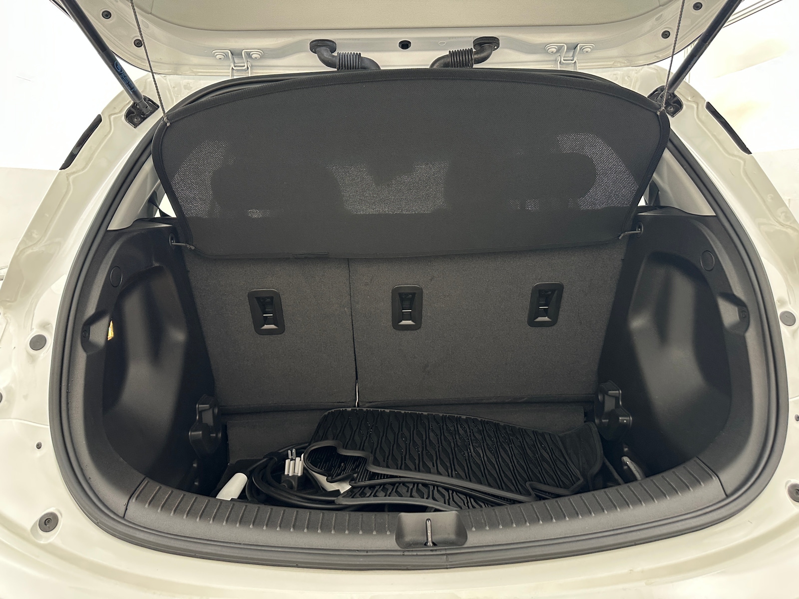 Thumbnail: 2023 Chevrolet Bolt EV - 6