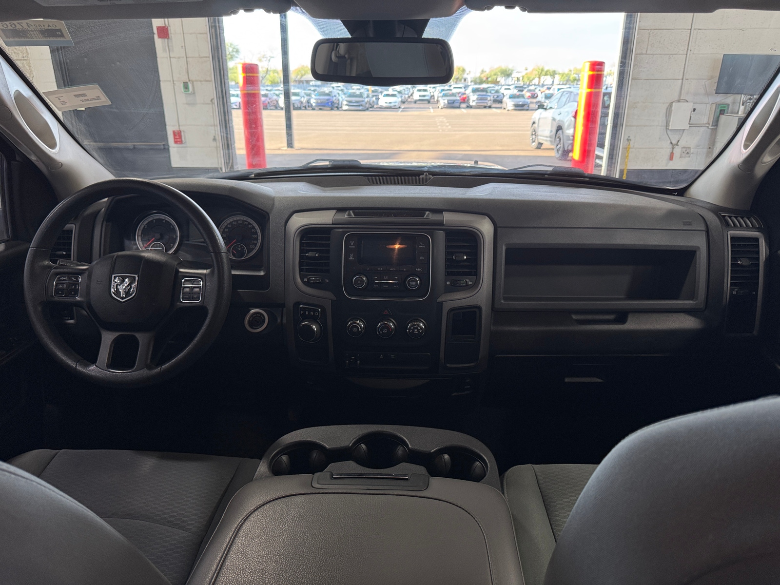 Thumbnail: 2019 RAM 1500 Classic - 3