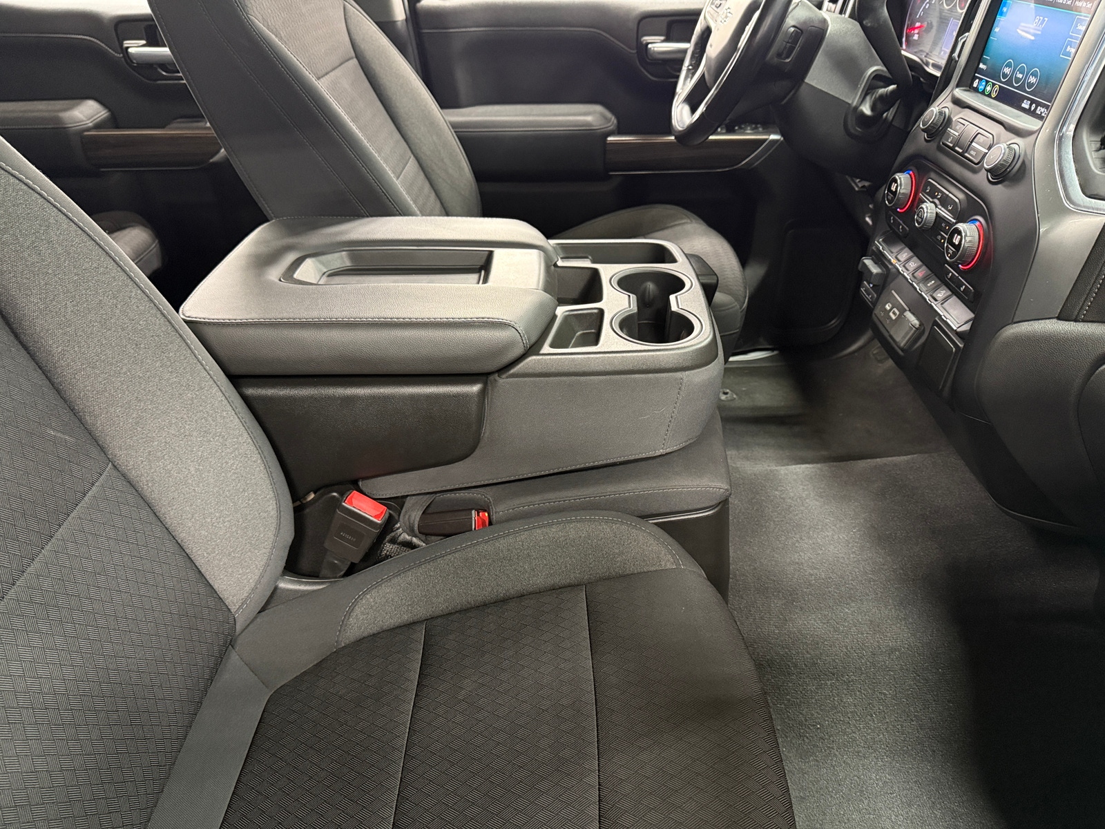 Thumbnail: 2020 Chevrolet Silverado 1500 - 2