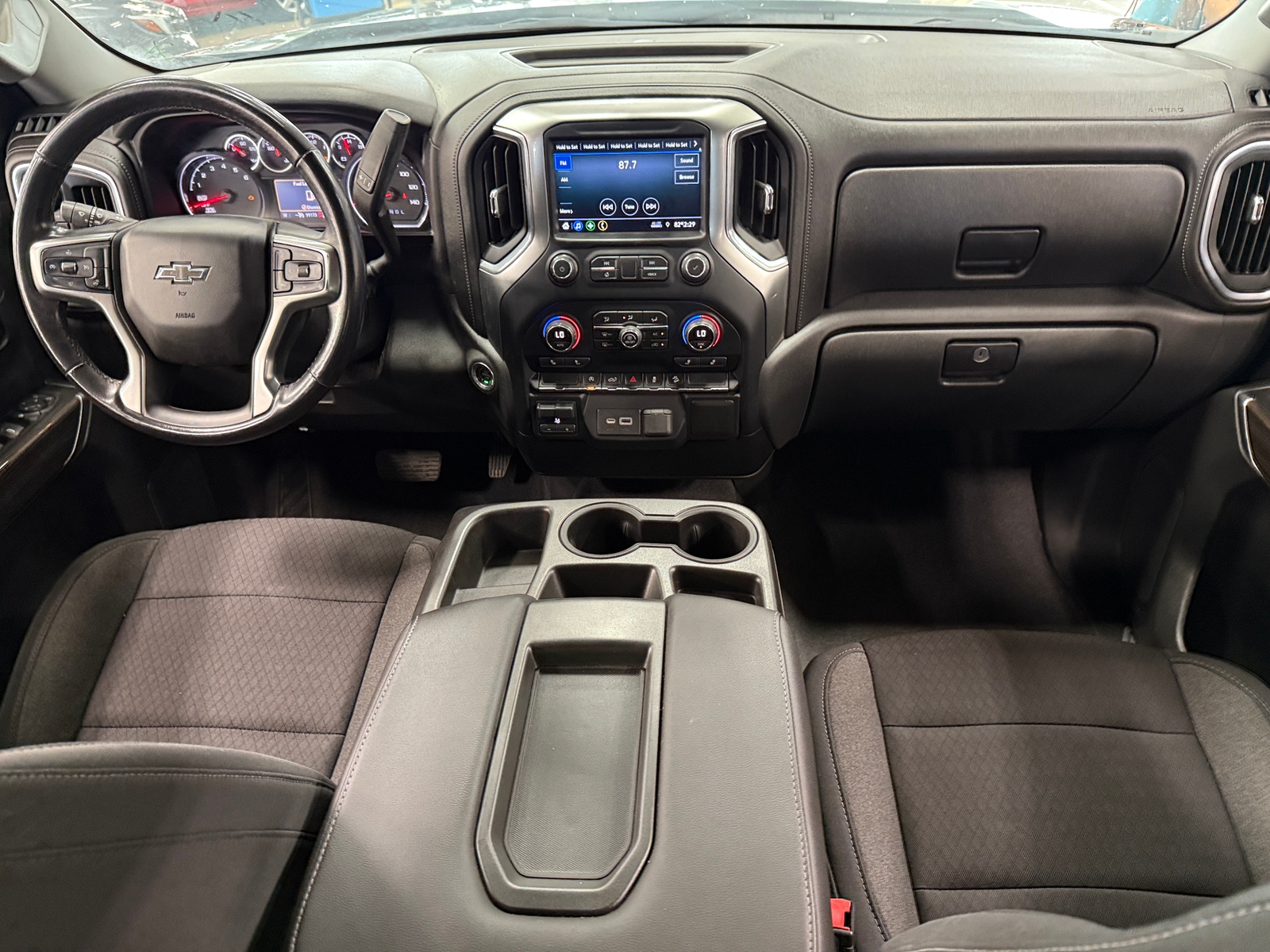 Thumbnail: 2020 Chevrolet Silverado 1500 - 3