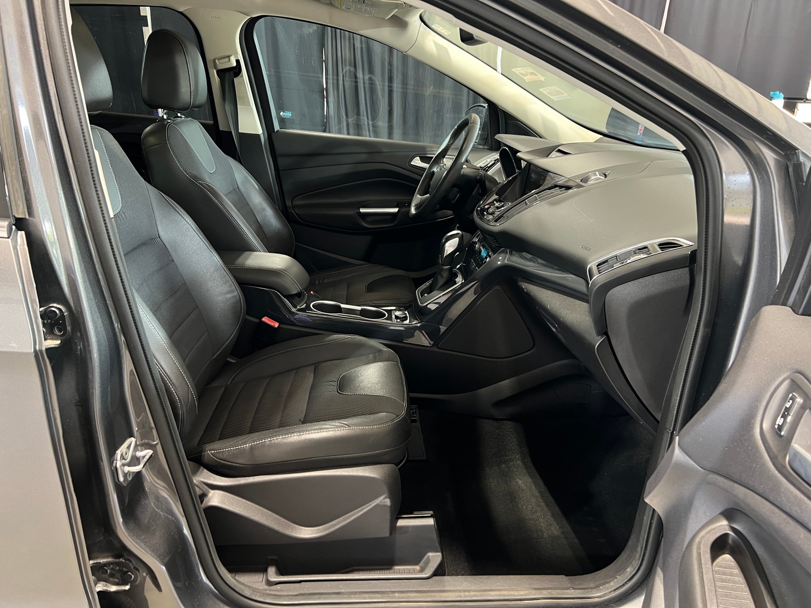 Thumbnail: 2013 Ford Escape - 2