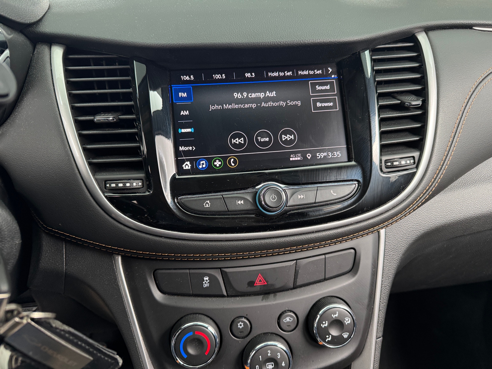 Thumbnail: 2021 Chevrolet Trax - 4