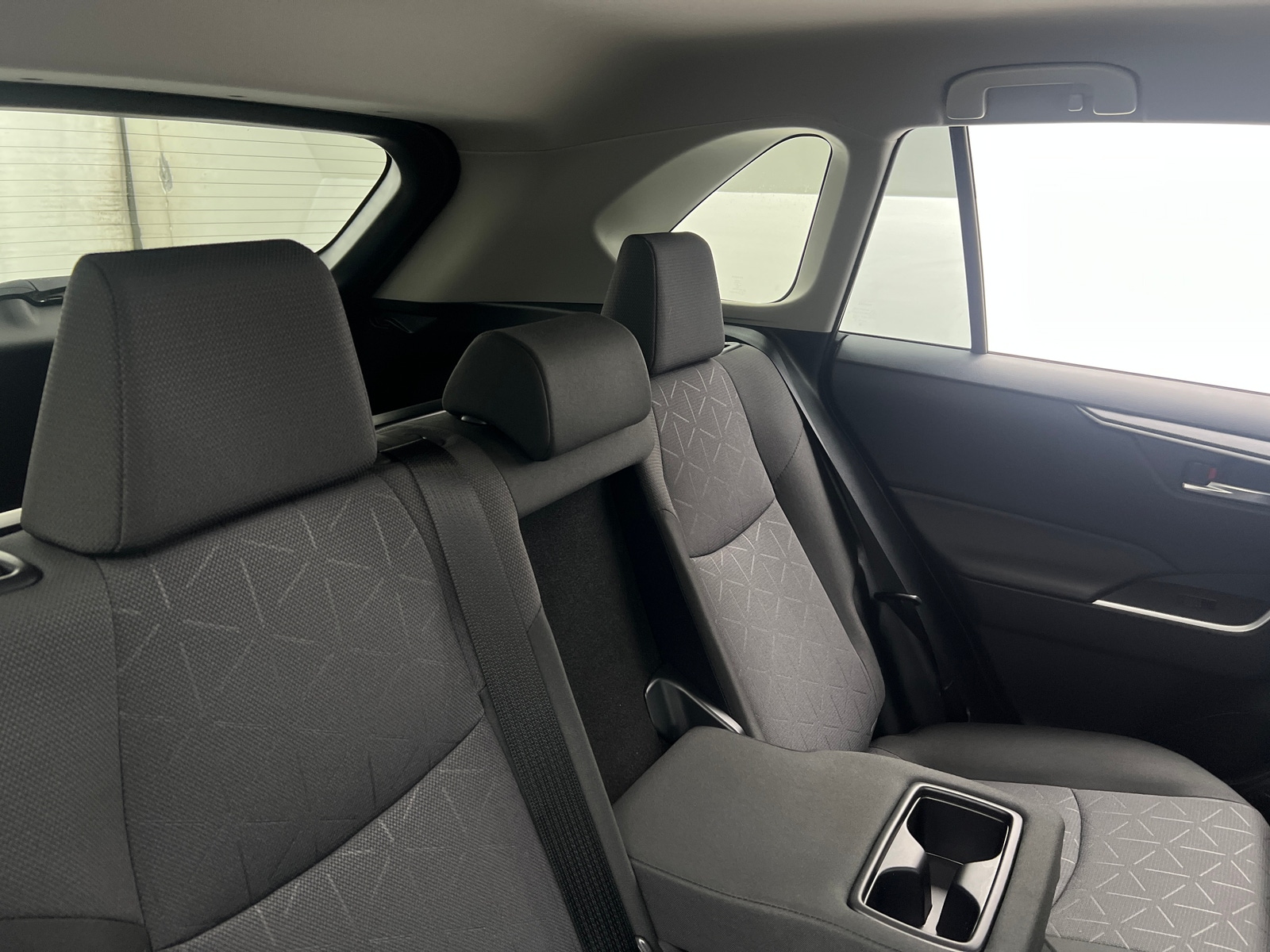 Thumbnail: 2025 Toyota RAV4 - 6