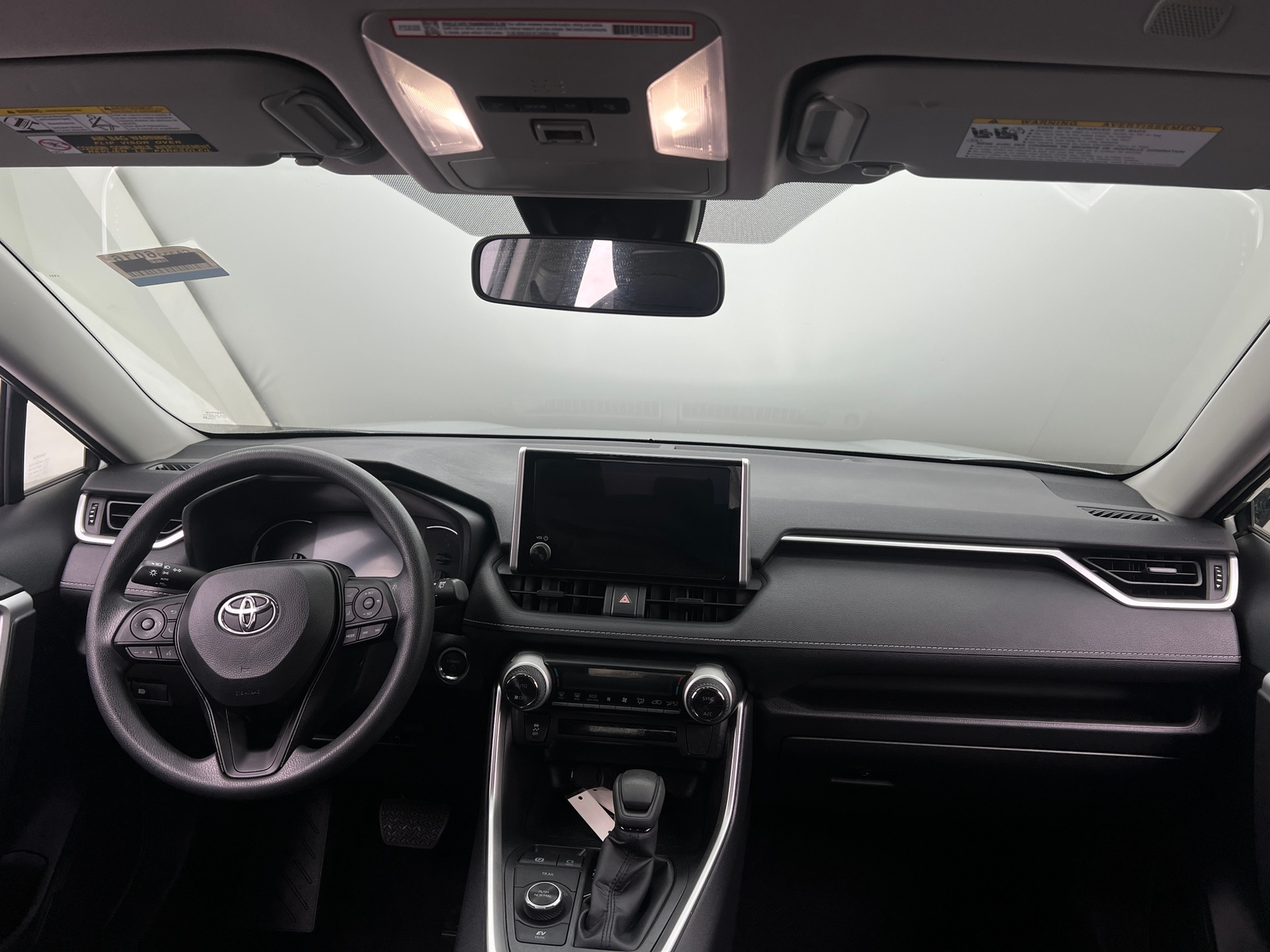 Thumbnail: 2025 Toyota RAV4 - 3