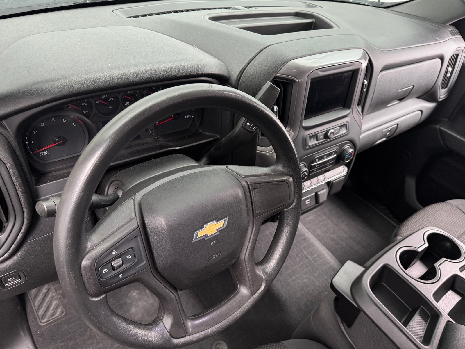 Thumbnail: 2020 Chevrolet Silverado 1500 - 3