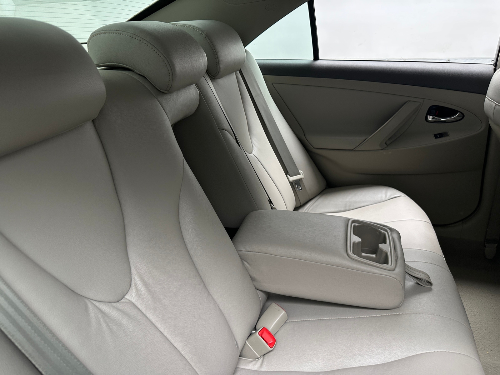 Thumbnail: 2011 Toyota Camry - 6