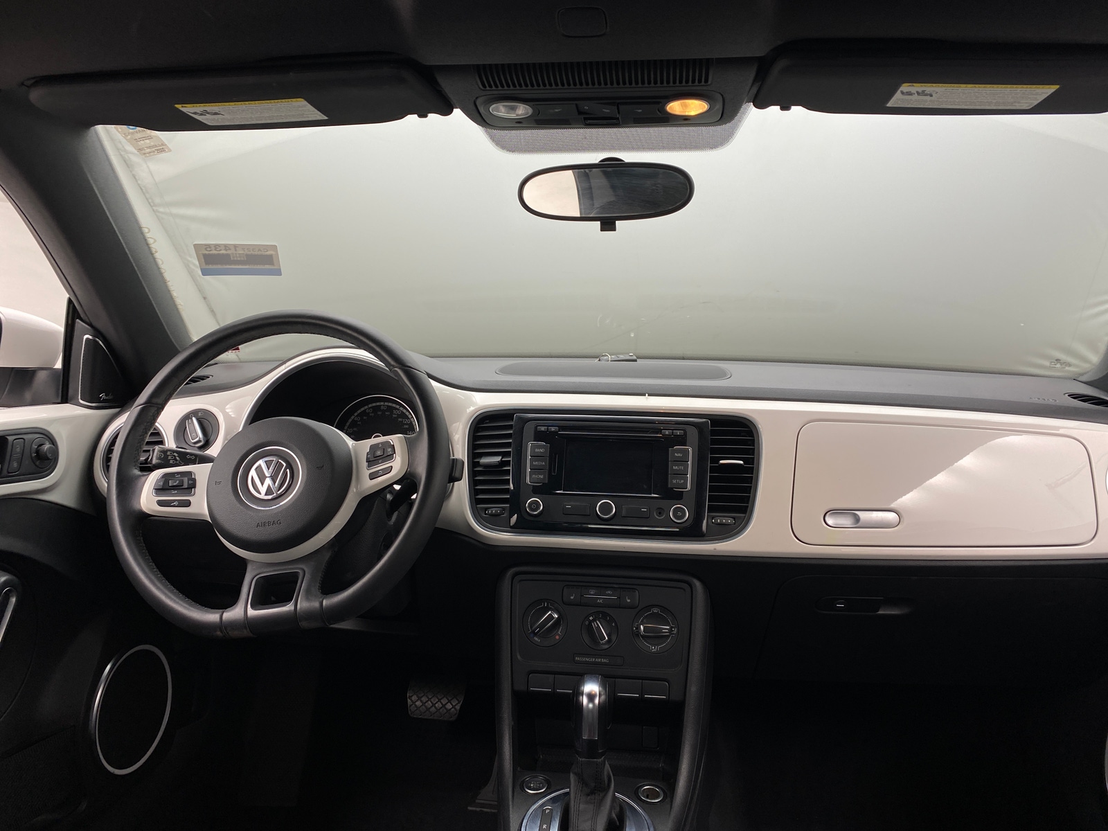 Thumbnail: 2013 Volkswagen Beetle - 3