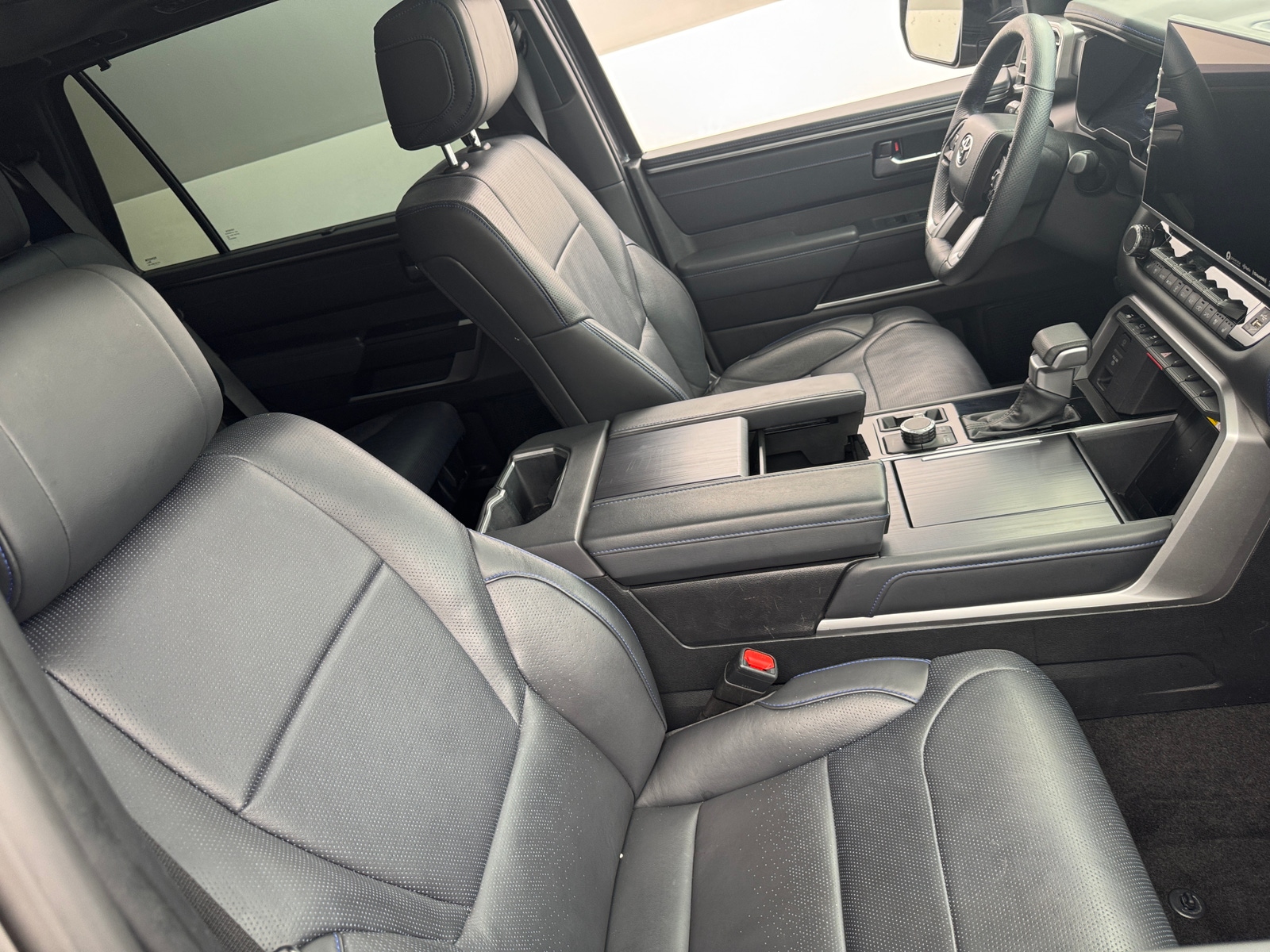 Thumbnail: 2023 Toyota Sequoia - 2