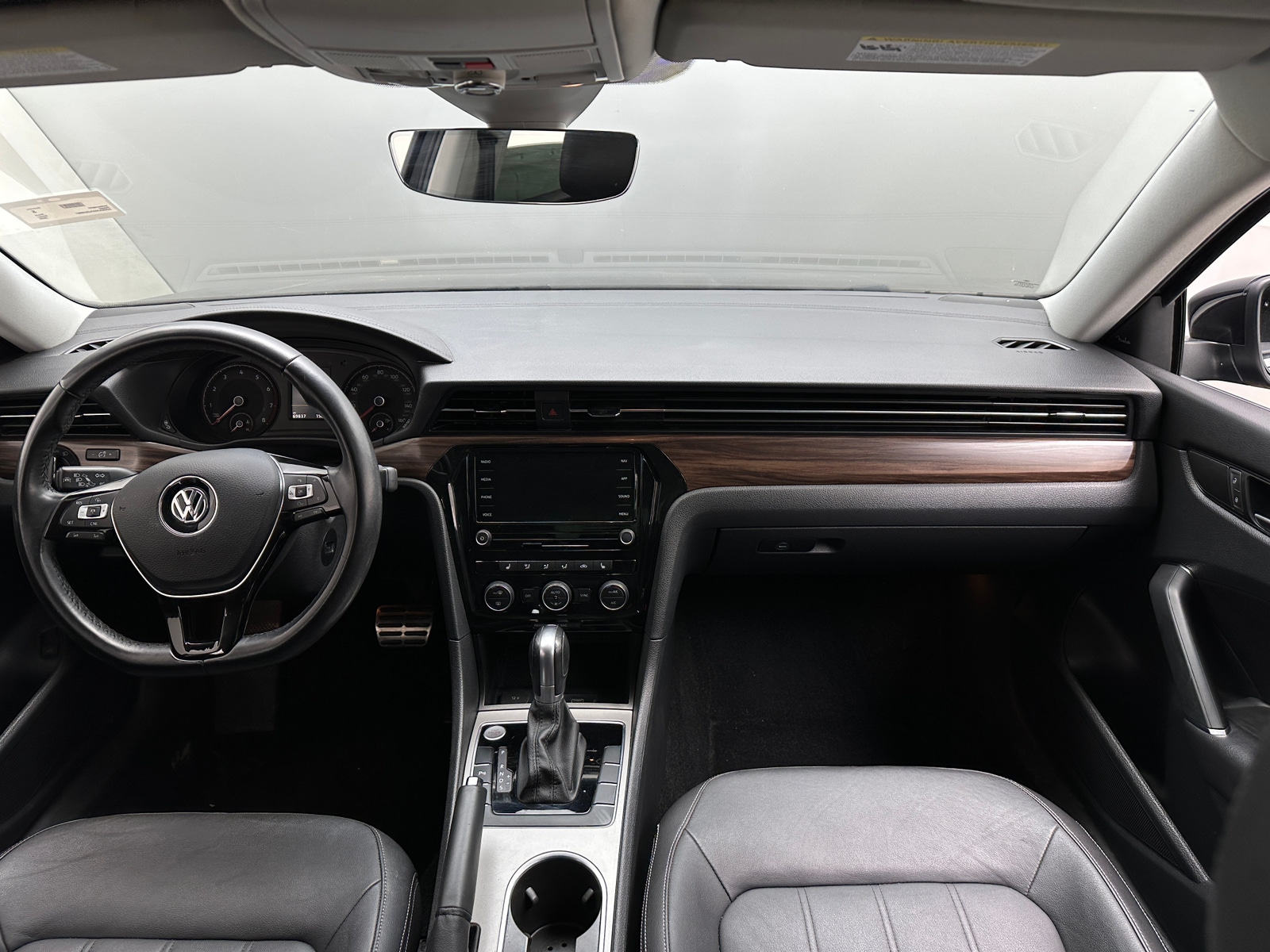 Thumbnail: 2020 Volkswagen Passat - 2