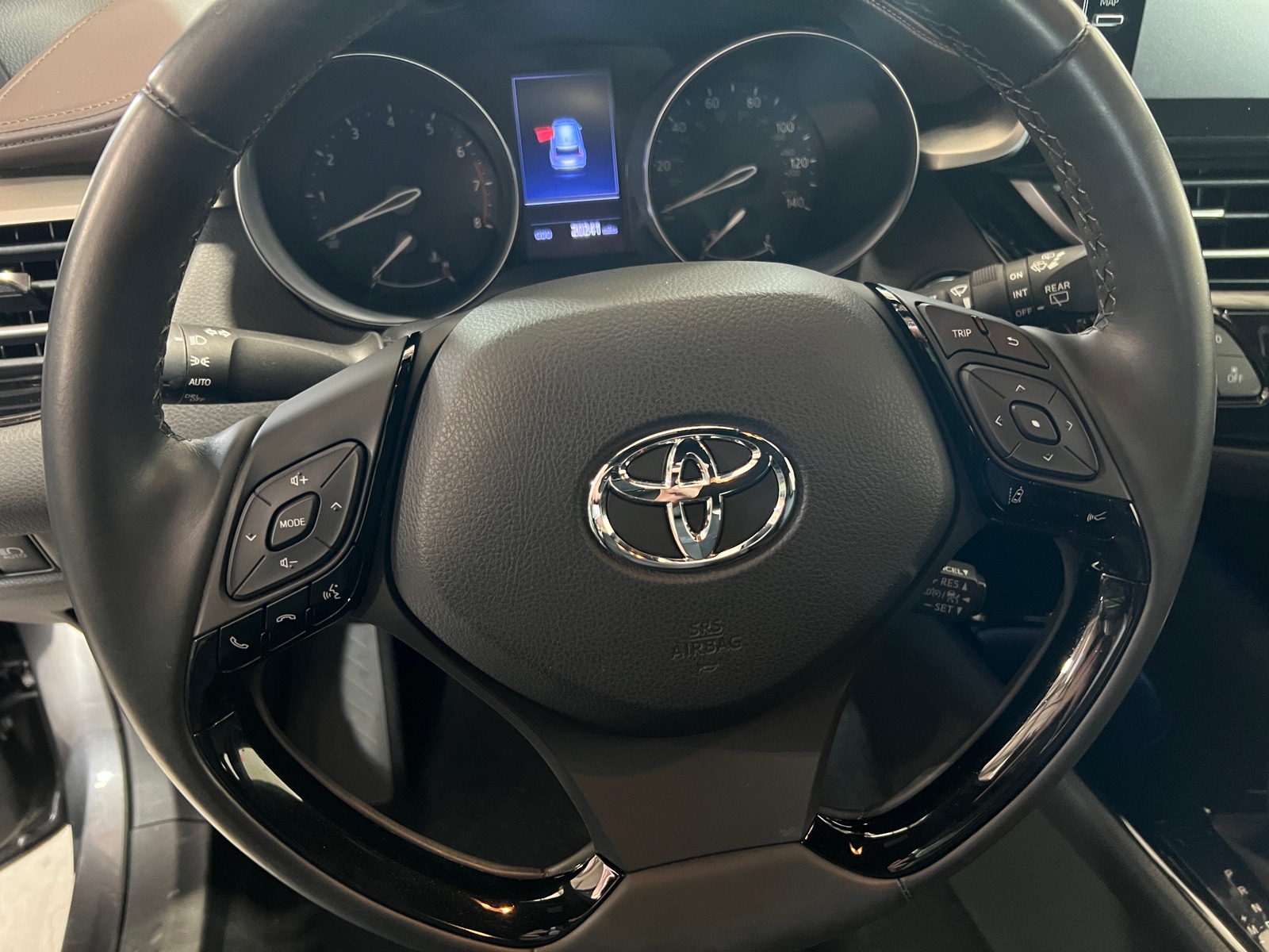 Thumbnail: 2019 Toyota C-HR - 4