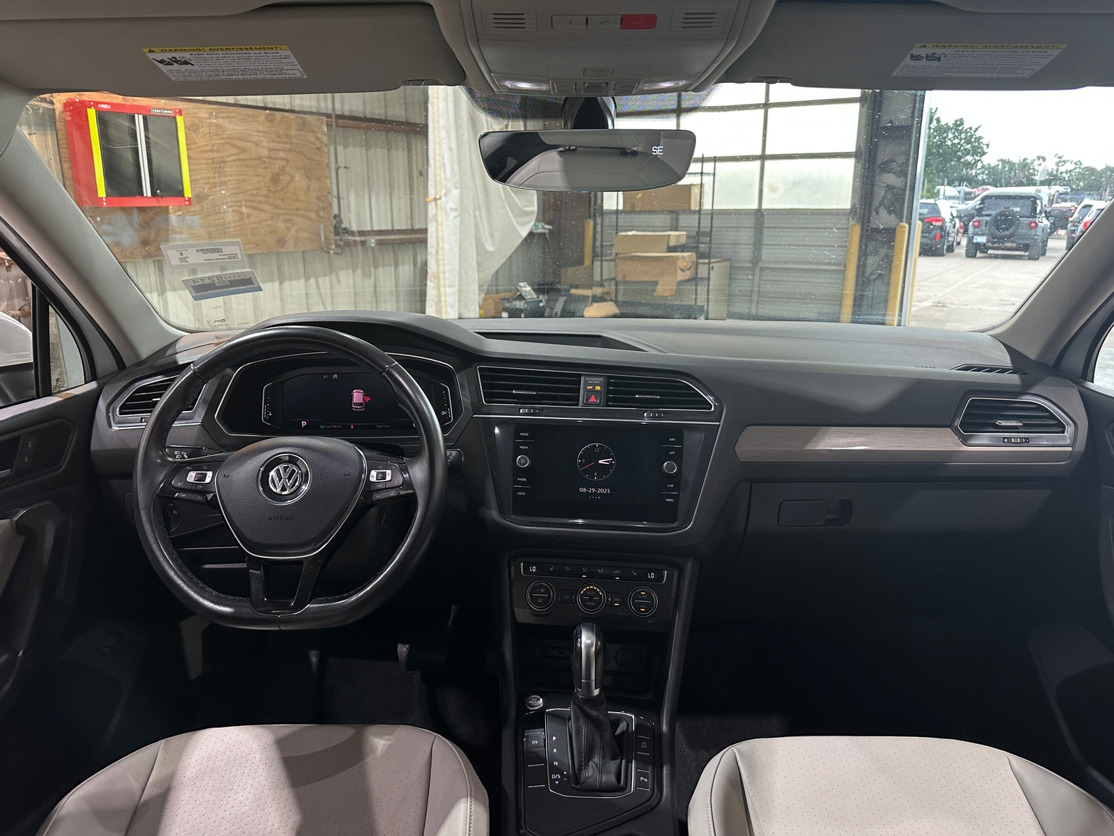 Thumbnail: 2019 Volkswagen Tiguan - 2