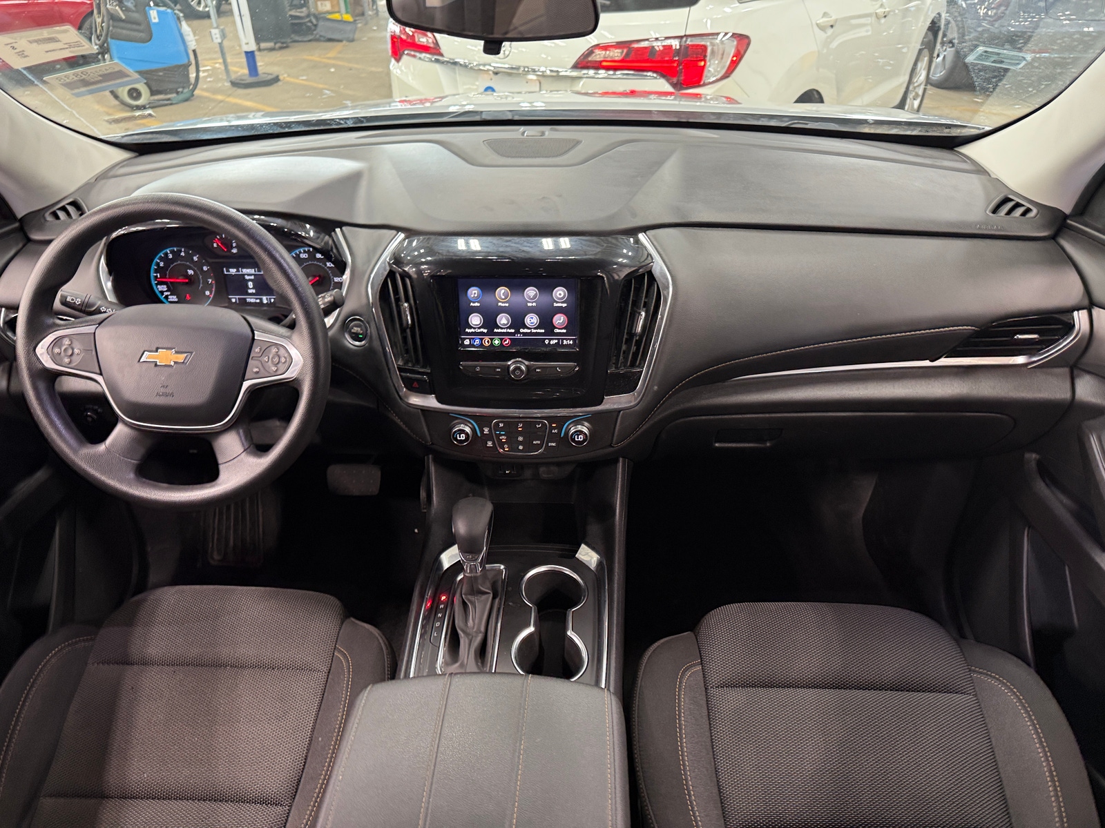 Thumbnail: 2021 Chevrolet Traverse - 3