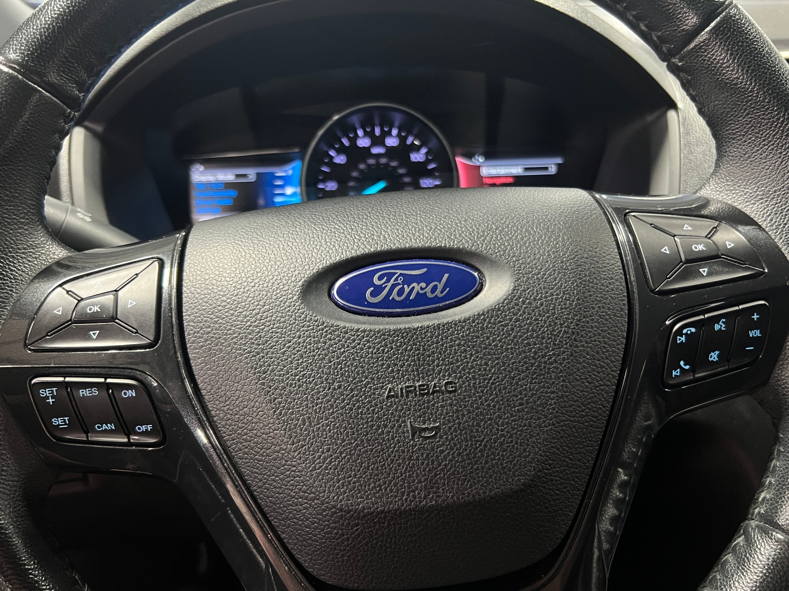 Thumbnail: 2018 Ford Explorer - 5