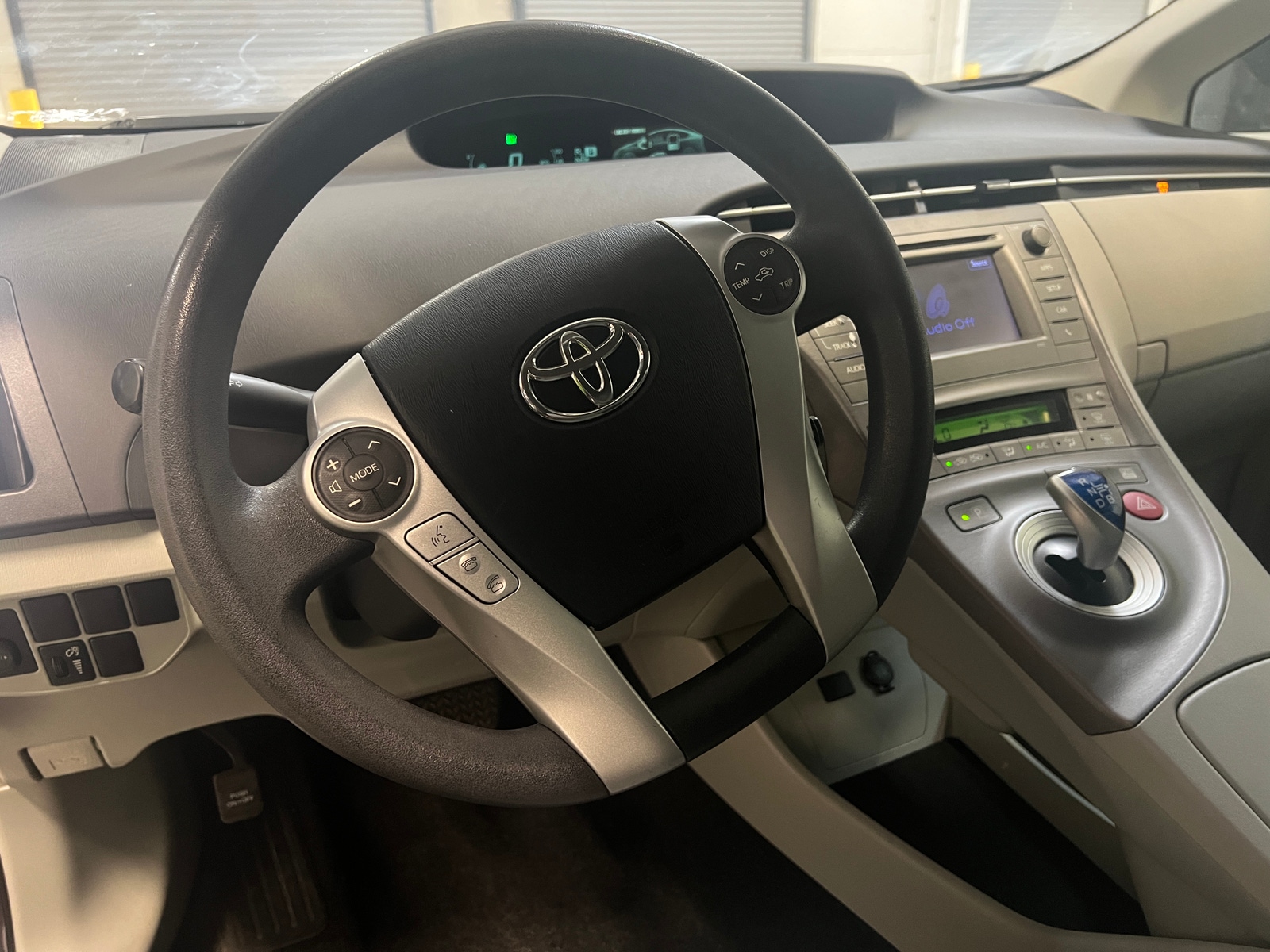 Thumbnail: 2014 Toyota Prius - 5