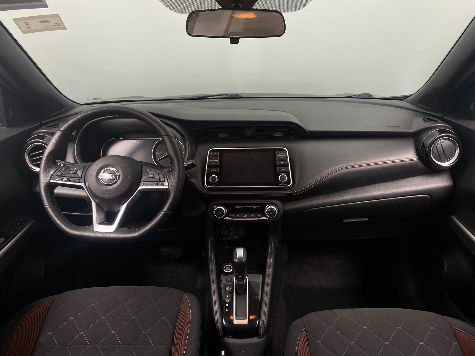 Thumbnail: 2020 Nissan Kicks - 3