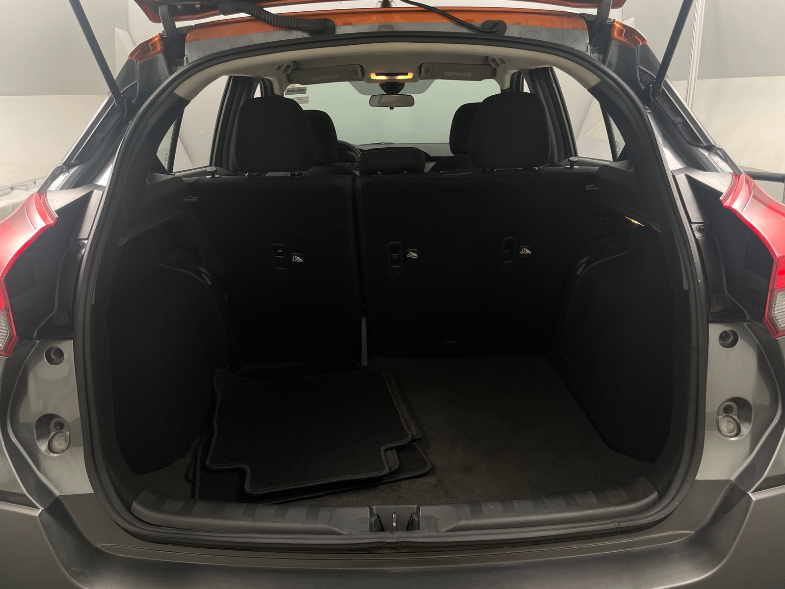 Thumbnail: 2020 Nissan Kicks - 7