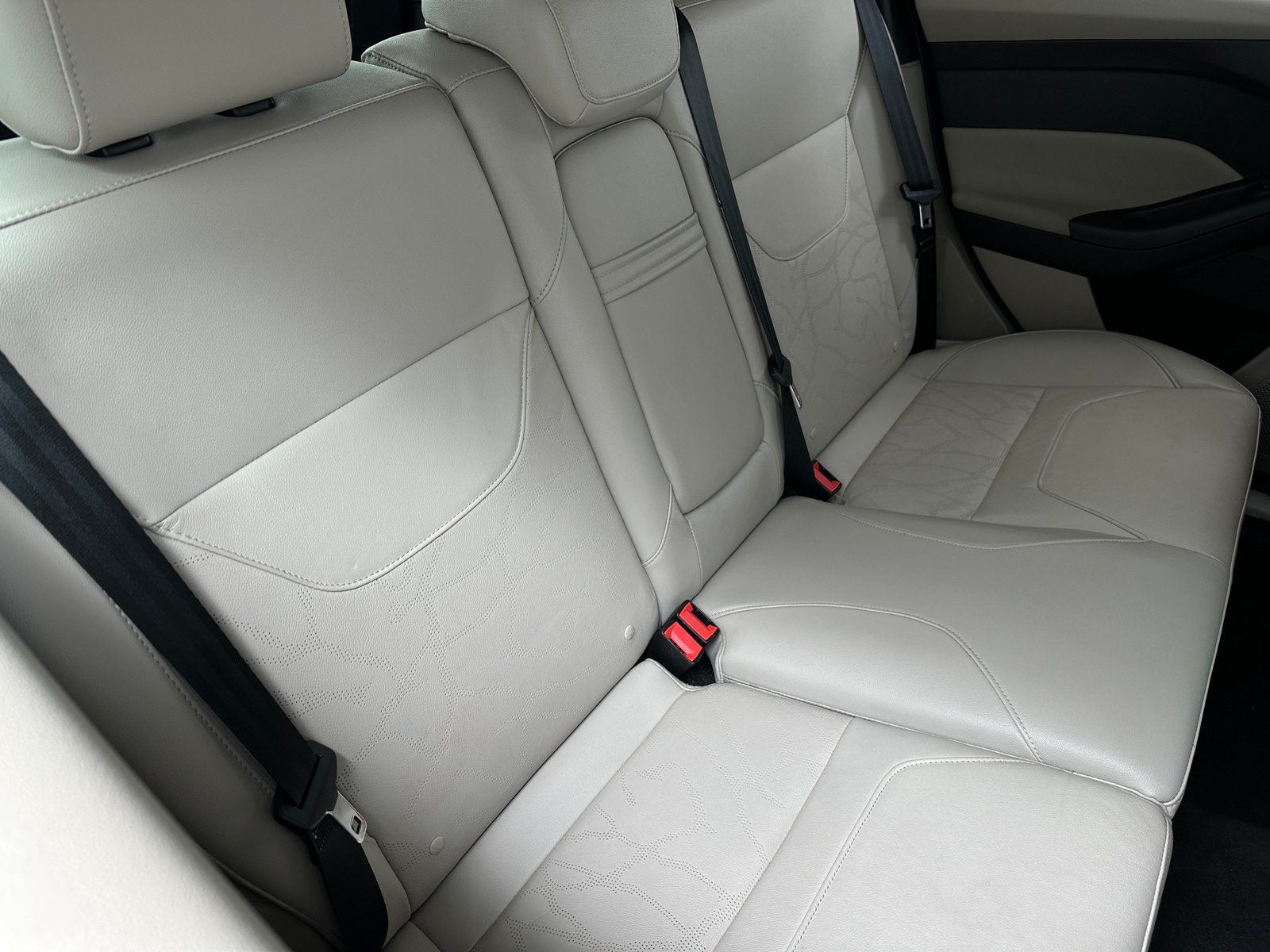 Thumbnail: 2015 Ford Focus - 5